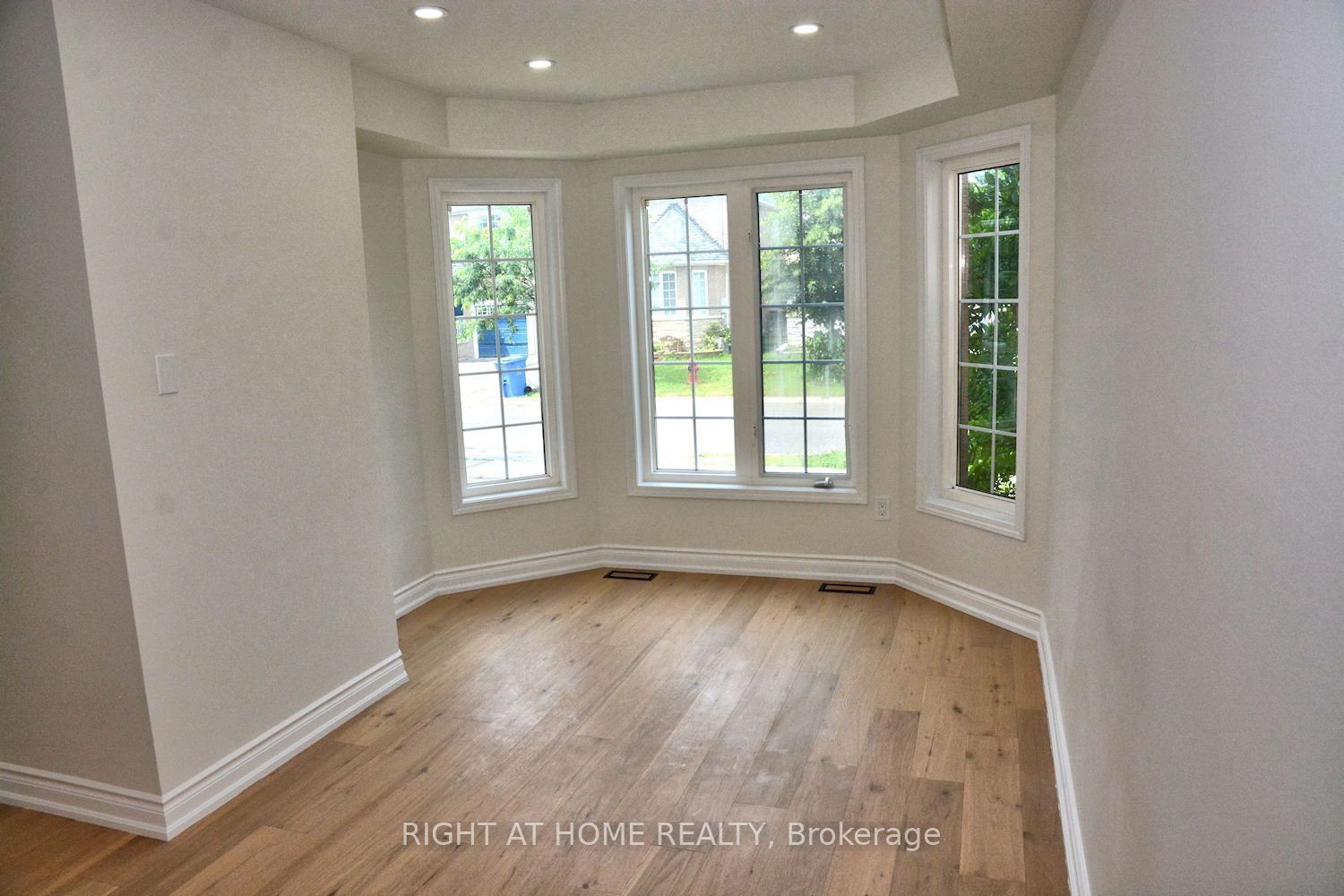 255 Marble Place, Newmarket, ON L3X 2Y3 photo 5