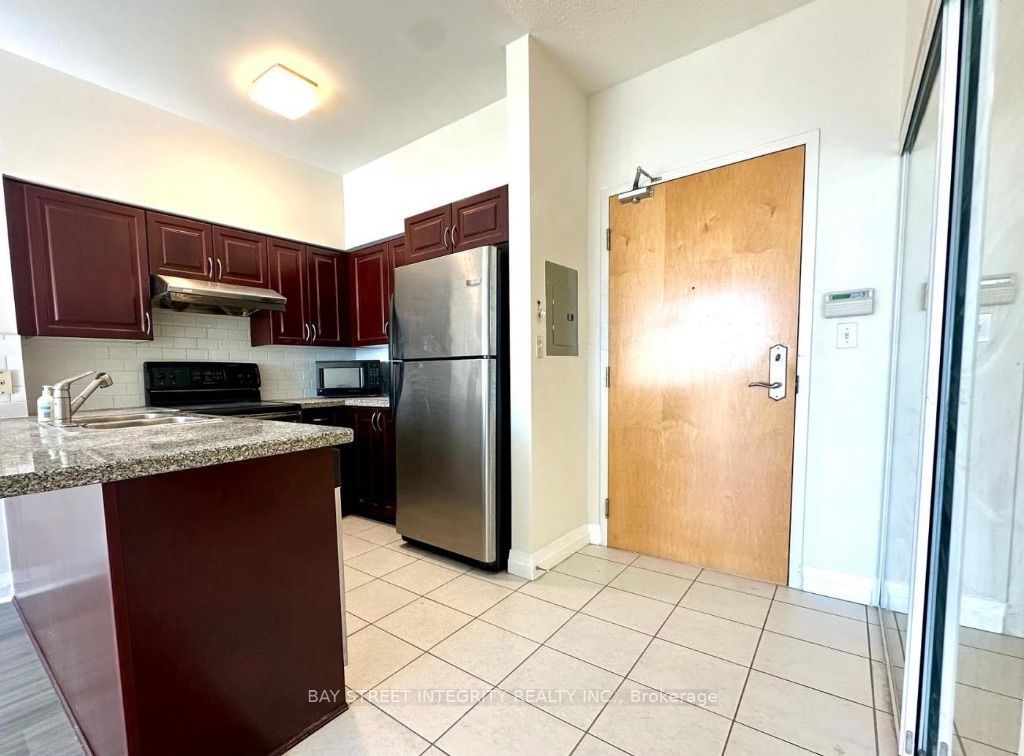 7373 Kennedy Road PH02, Markham, ON L3R 1H6 photo 4