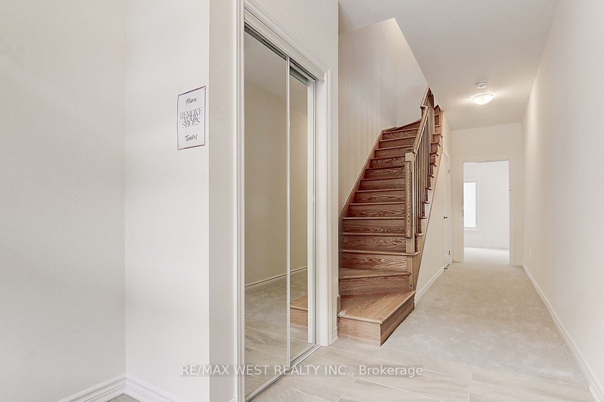 42 Quilico Road, Vaughan, ON L4H 5G9 photo 4