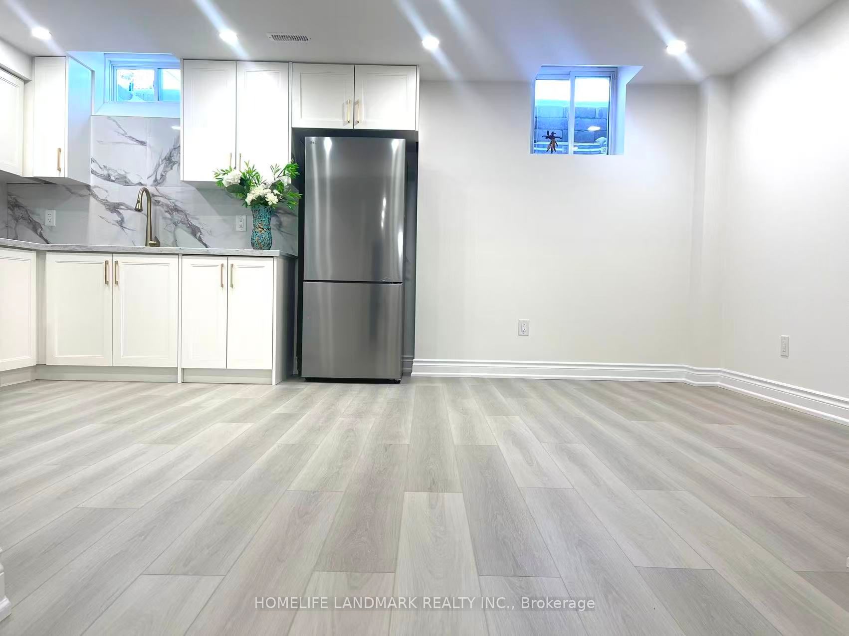 252 Borealis Avenue, Aurora, ON L4G 7V9 photo 3