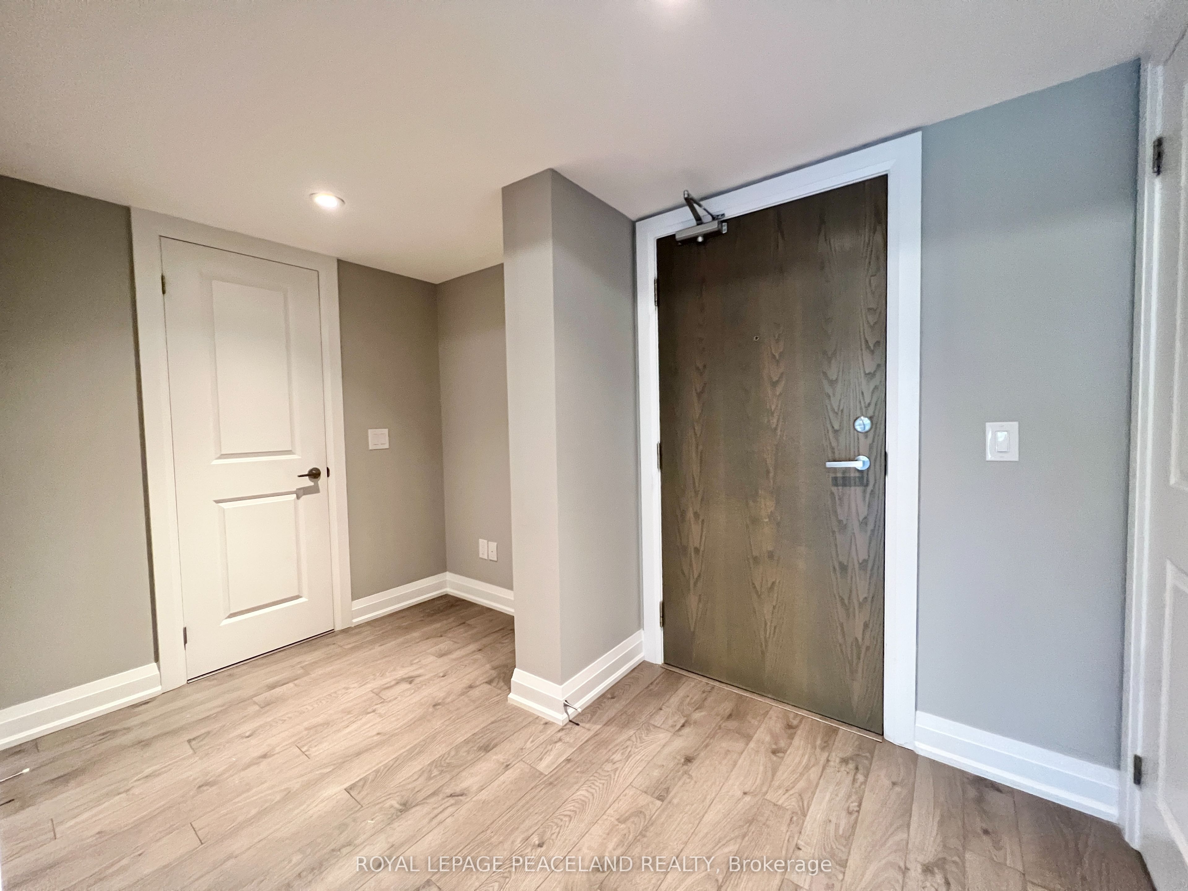 481 Rupert Avenue 307, Whitchurch-Stouffville, ON L4A 1T7 photo 5
