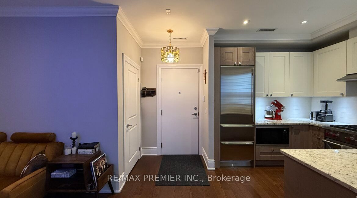 10360 Islington Avenue 212, Vaughan, ON L0J 1C0 photo 4