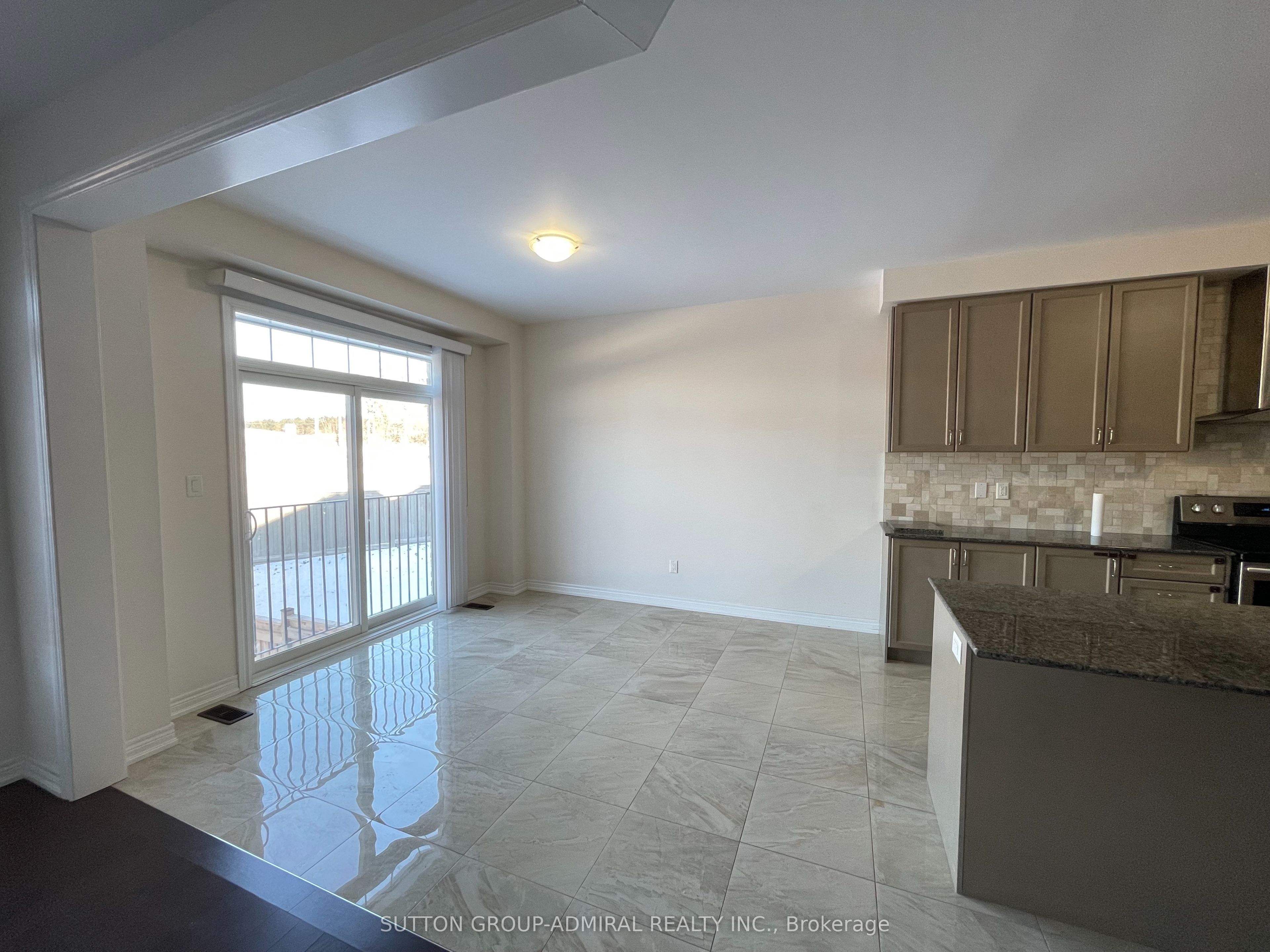 276 Chouinard Way, Aurora, ON L4G 1A6 photo 3
