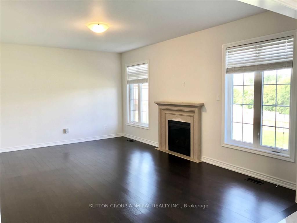 276 Chouinard Way, Aurora, ON L4G 1A6 photo 4