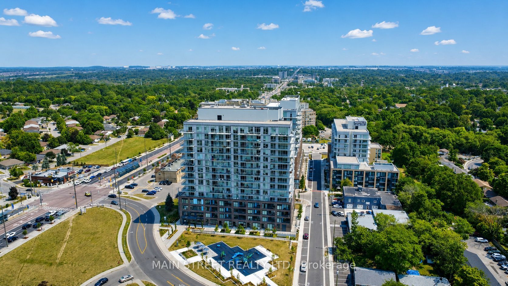 185 Deerfield Road 1506, Newmarket, ON L3Y 0G7 photo 2