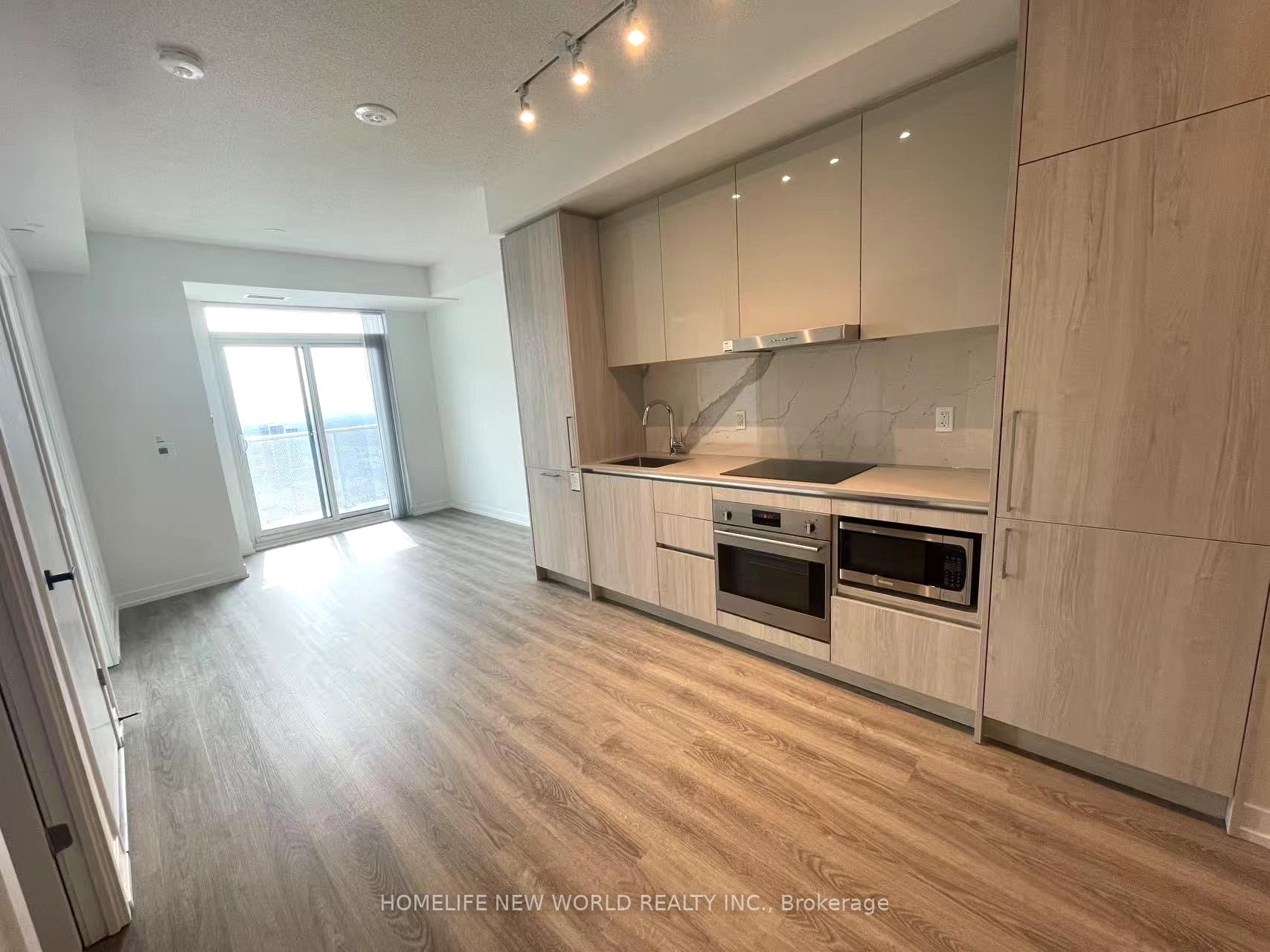 195 Commerce Street 4907, Vaughan, ON L4K 0P9 photo 4