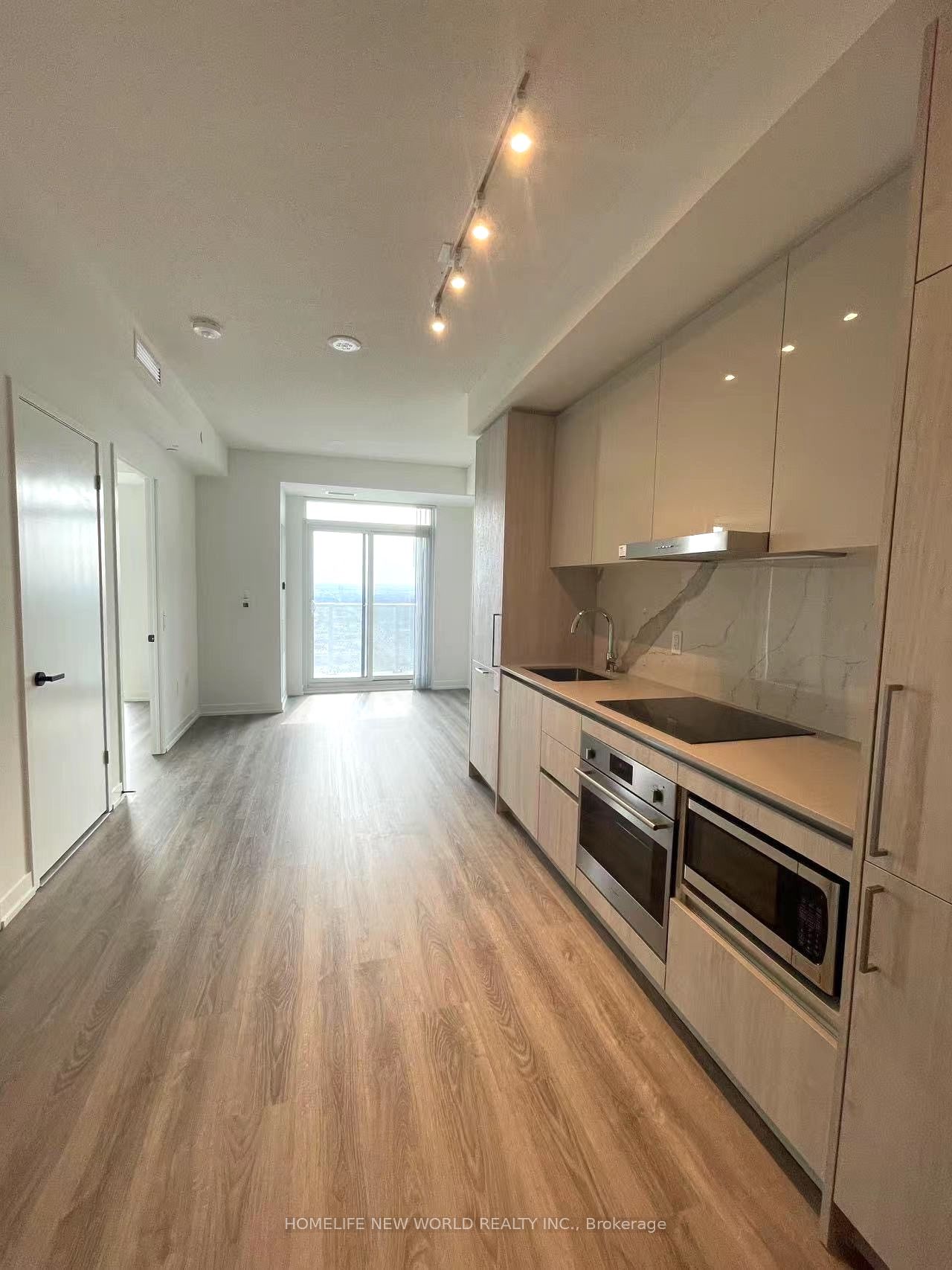 195 Commerce Street 4907, Vaughan, ON L4K 0P9 photo 5