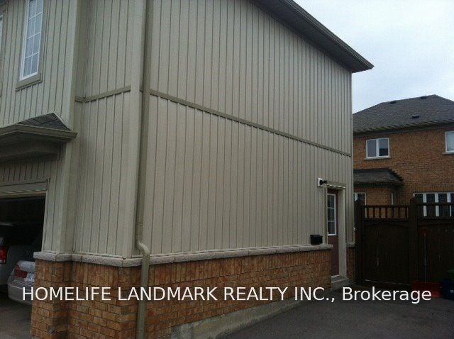 3 Oakmoor Lane, Markham, ON L6B 0B3