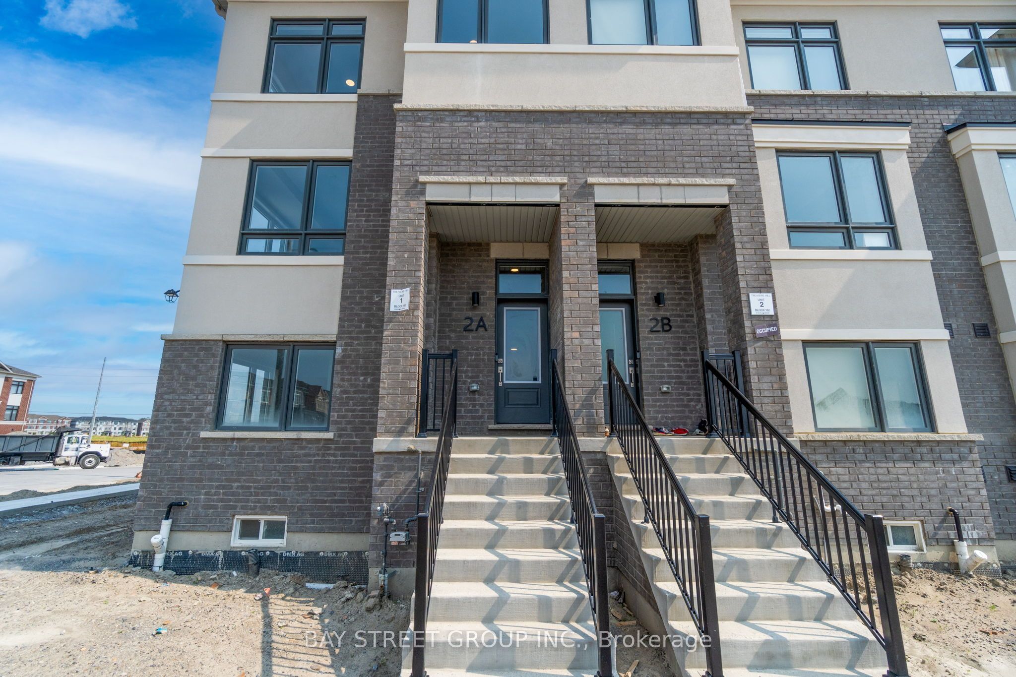 2 A Big Willow Crescent, Richmond Hill, ON L4E 1P3 photo 3