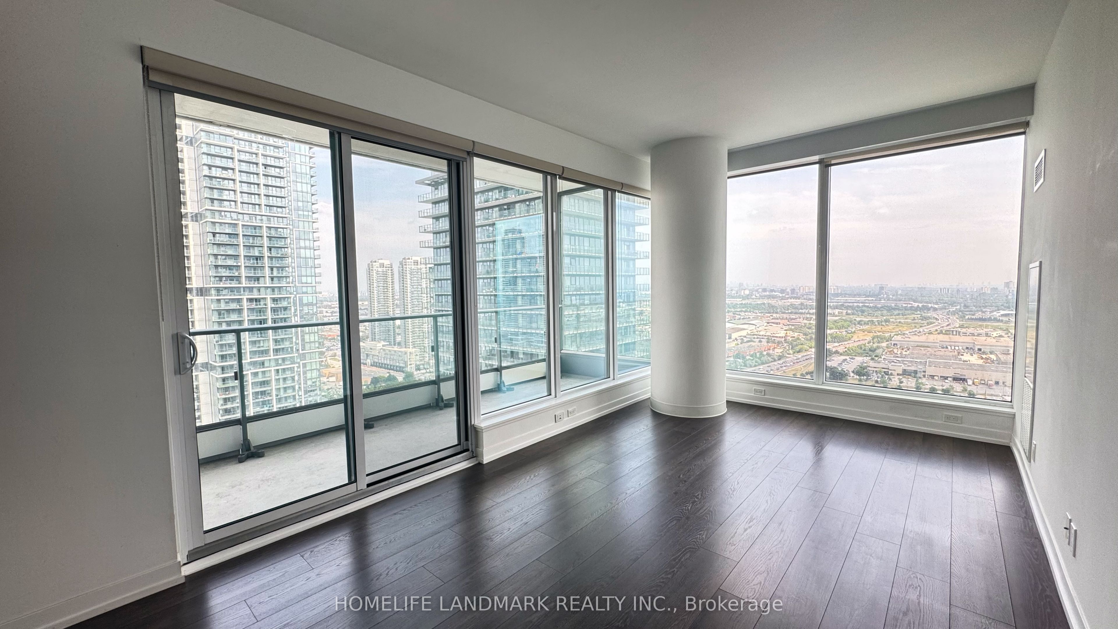 950 Portage Parkway 3306, Vaughan, ON L4K 0J7 photo 3