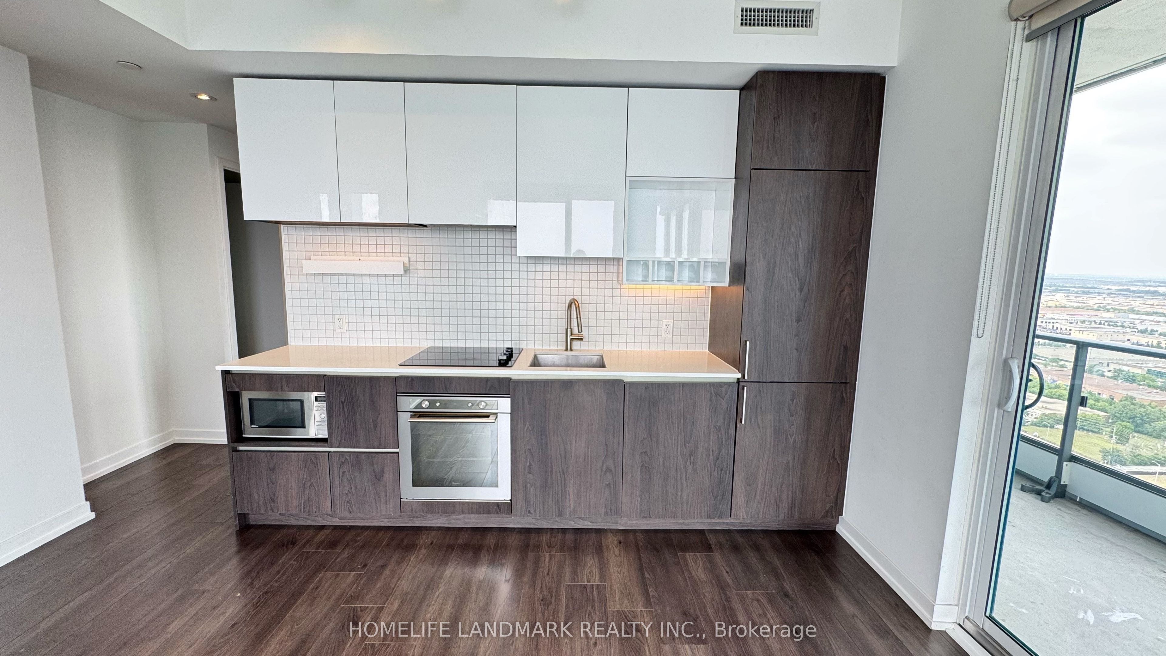 950 Portage Parkway 3306, Vaughan, ON L4K 0J7 photo 5