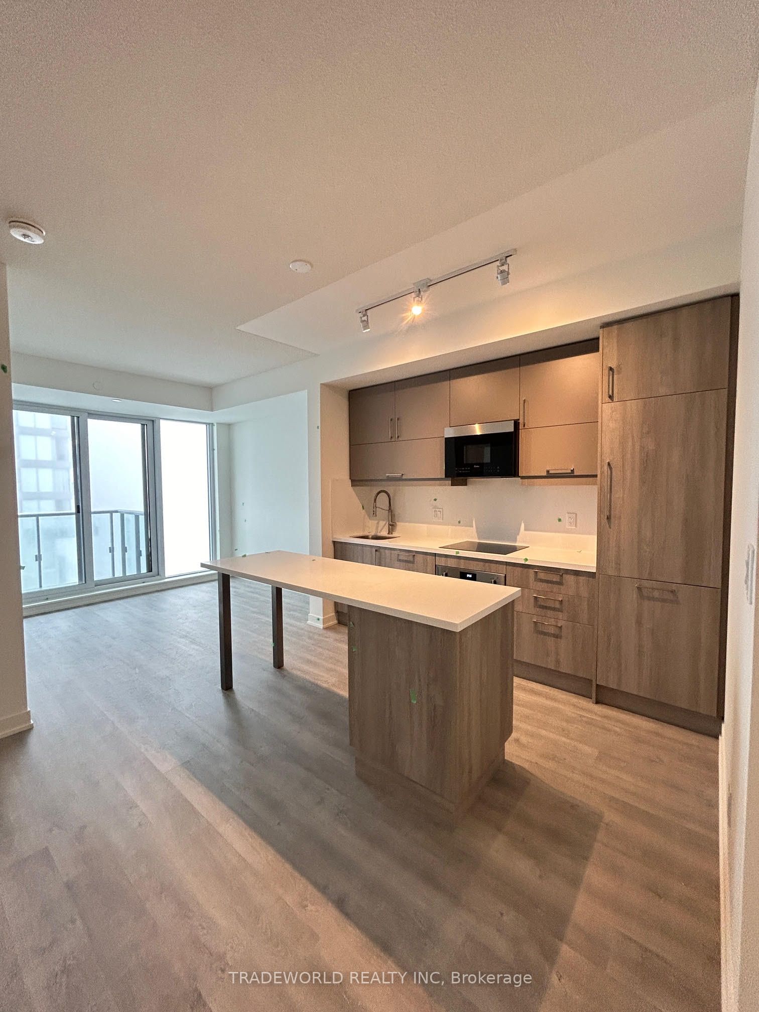 8119 Birchmount Road 1118, Markham, ON L6G 1B3 photo 2