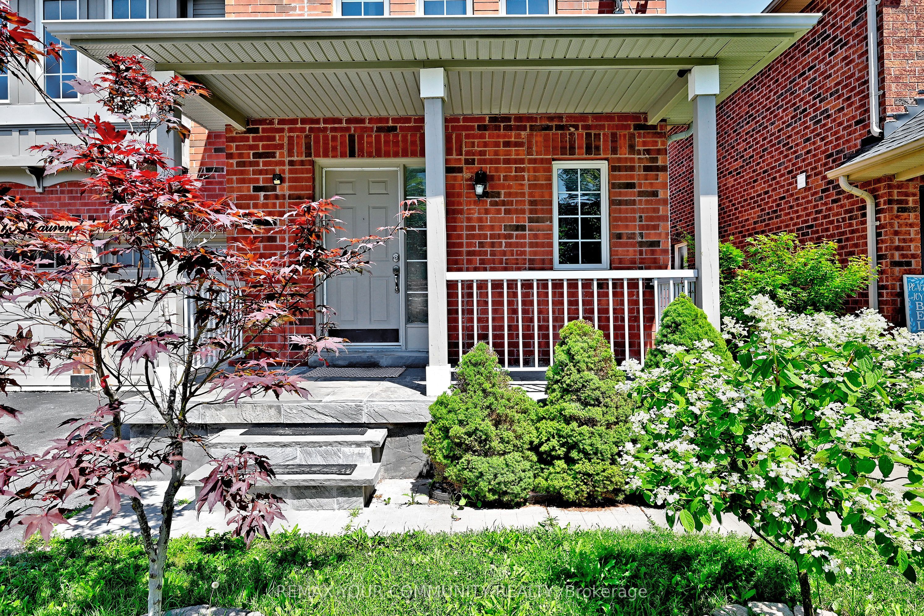 73 Laurendale Avenue, Georgina, ON L4P 4G1 photo 2