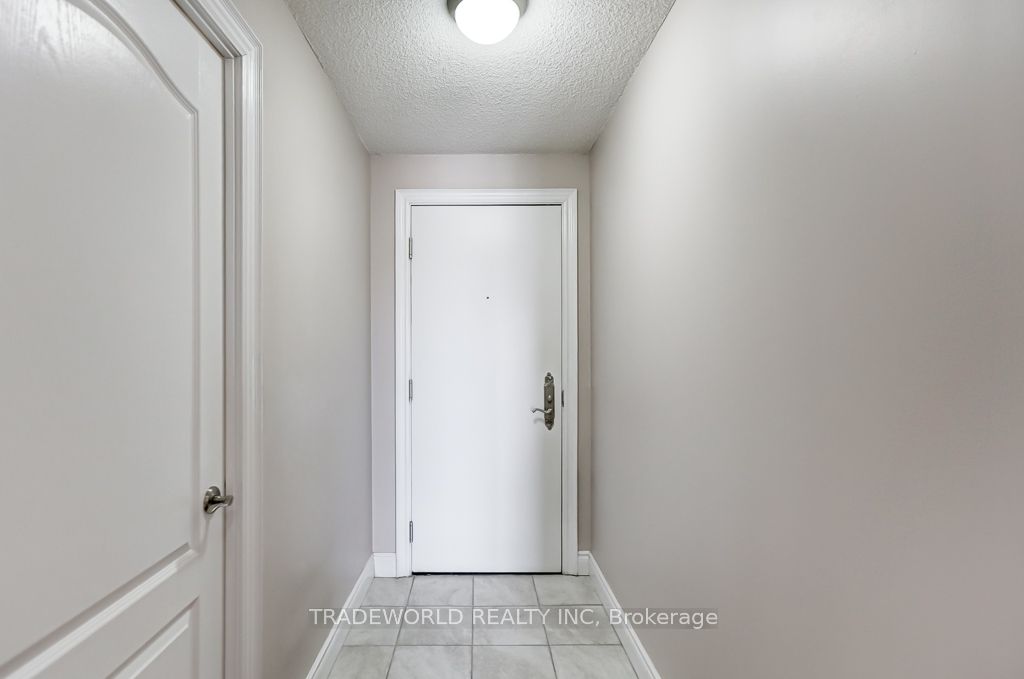 51 Saddlecreek Drive 501, Markham, ON L3T 7Z1 photo 5