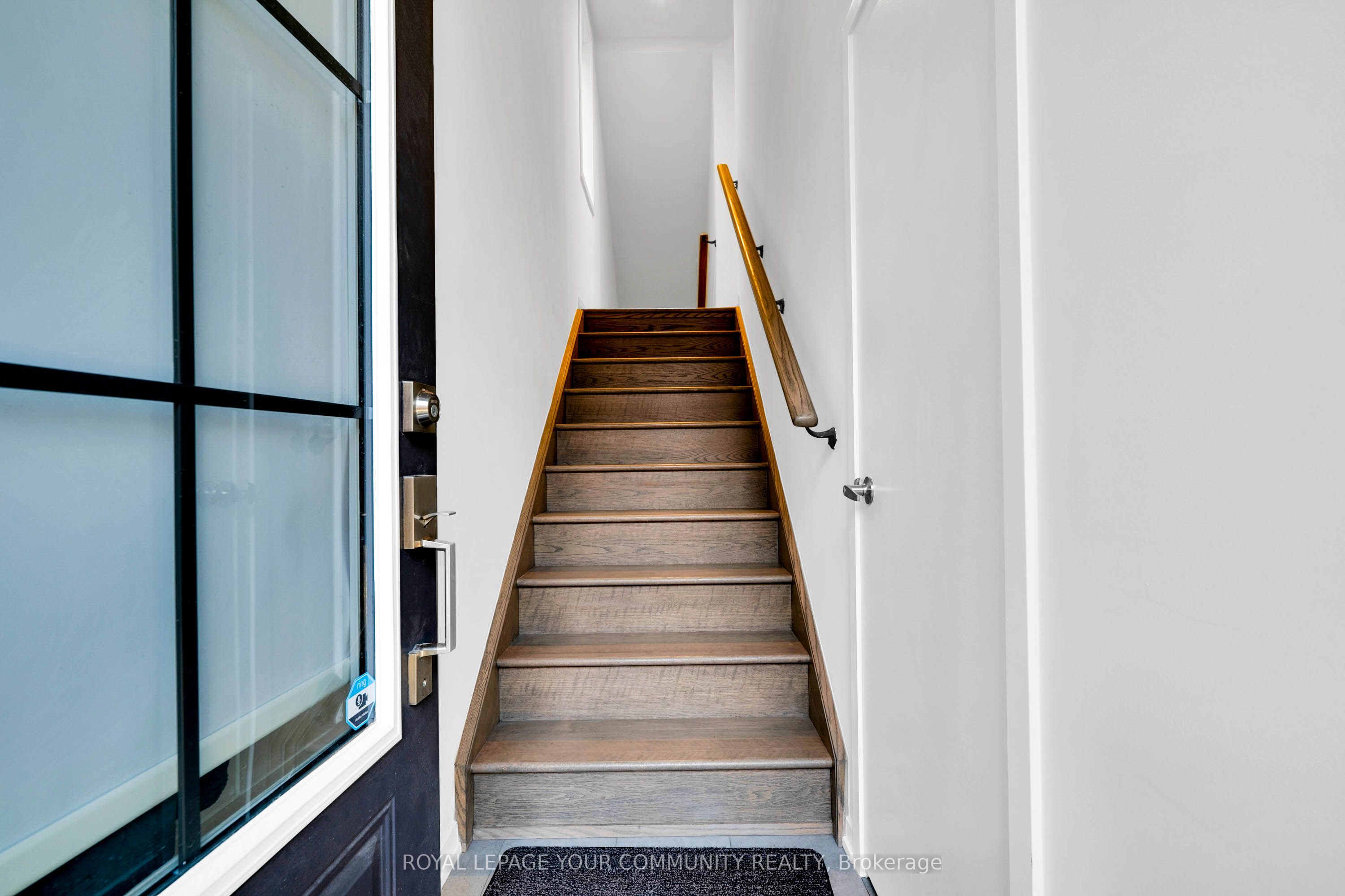 38 Arbour Green Crescent, Vaughan, ON L4H 4V2 photo 4