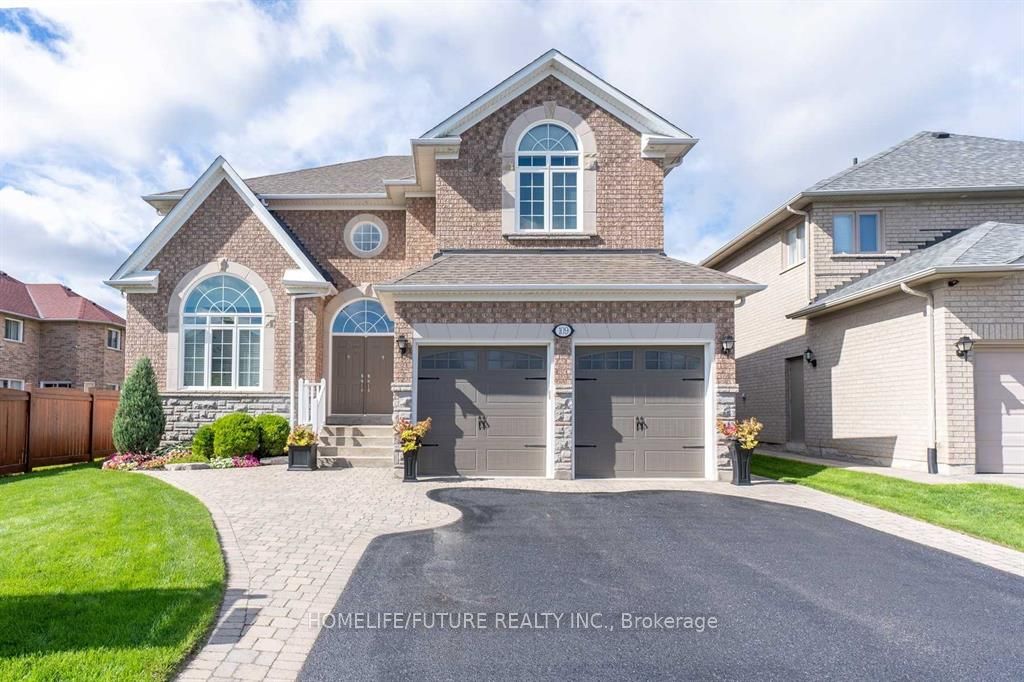 109 Boxwood Crescent Main & 2nd, Markham, ON L3S 4A4