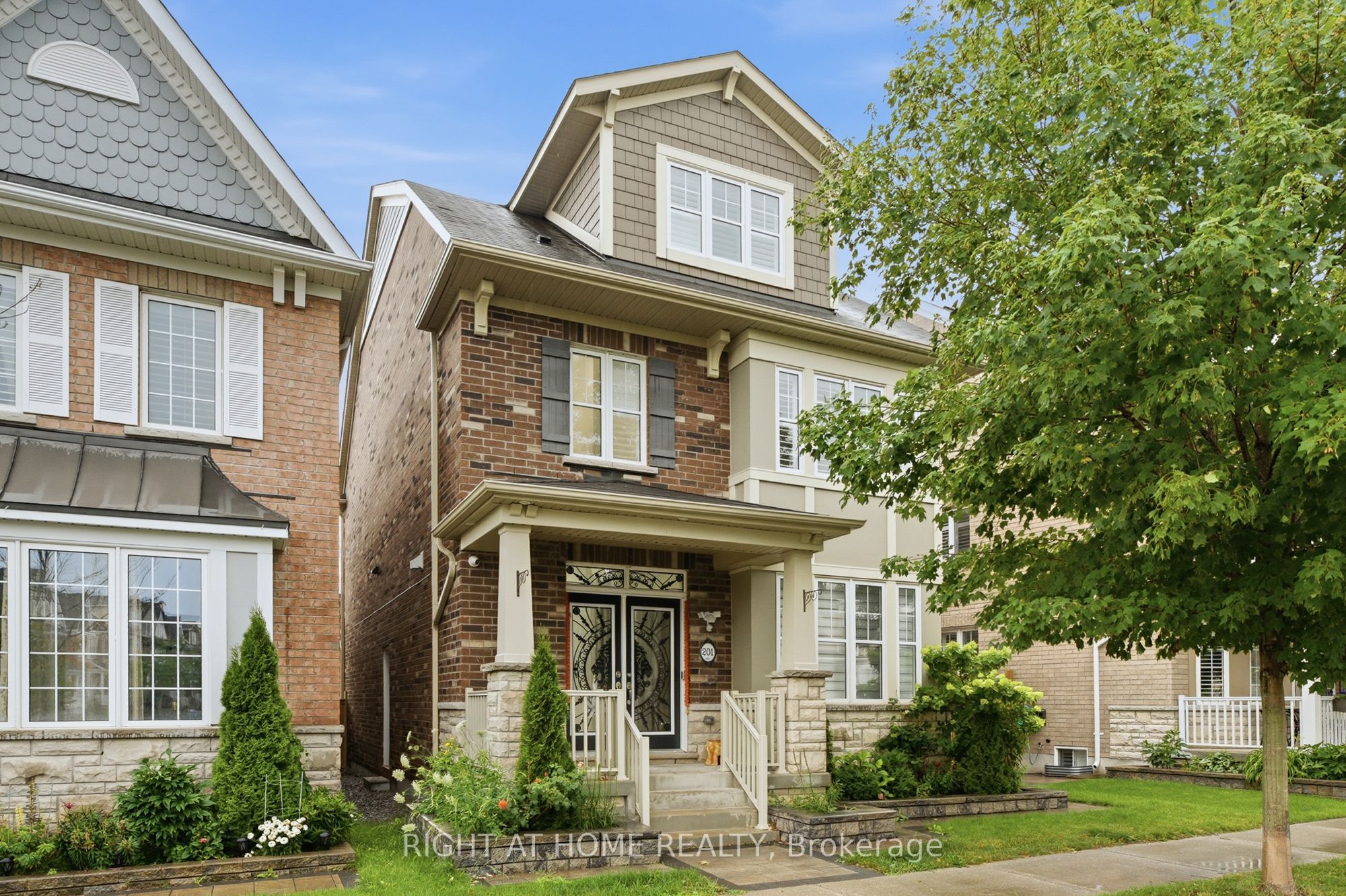 201 Donald Sim Avenue Basement, Markham, ON L6B 0Z1