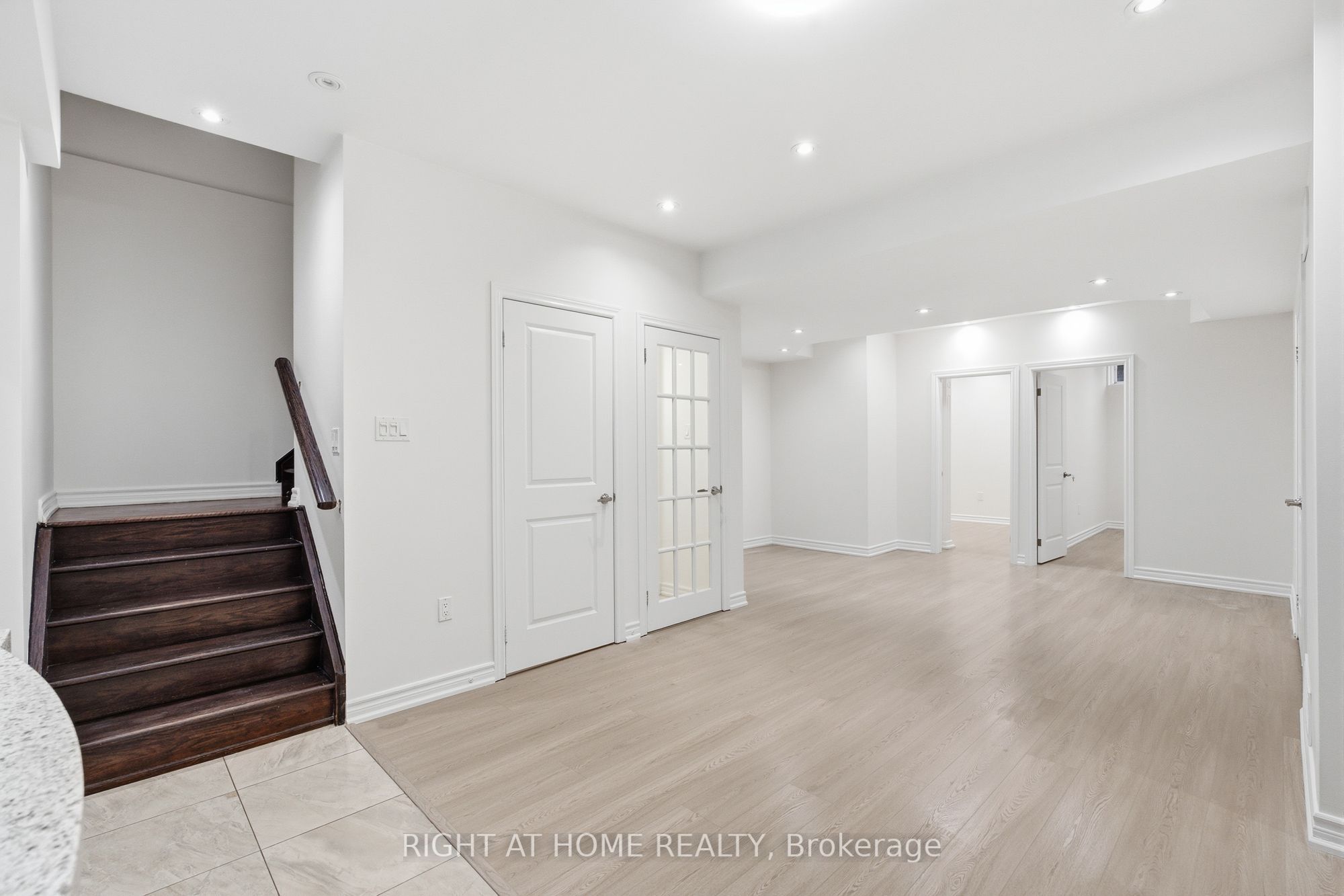 201 Donald Sim Avenue Basement, Markham, ON L6B 0Z1 photo 4