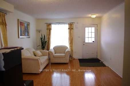 5 Bern Street E, Markham, ON L6E 1G7