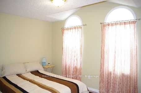 5 Bern Street E, Markham, ON L6E 1G7 photo 5