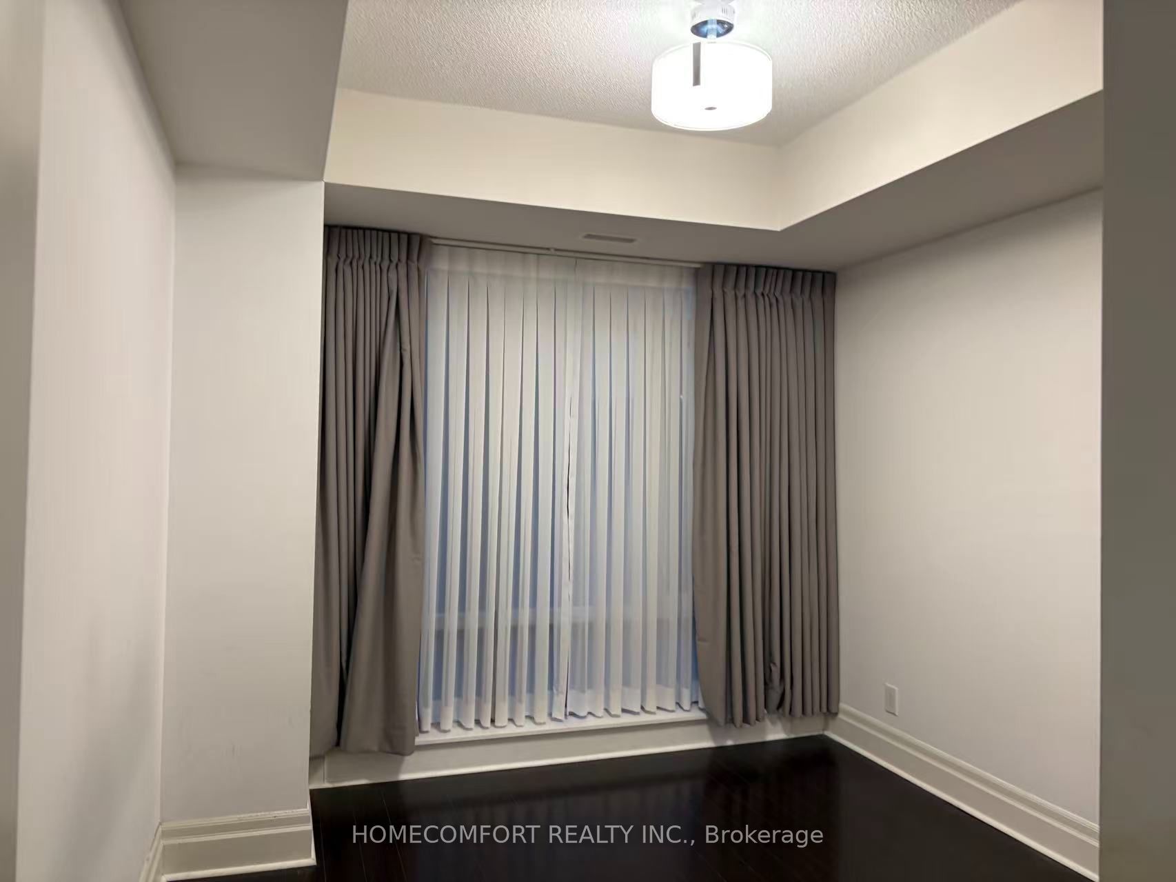 131 Upper Duke Crescent 202, Markham, ON L6G 0C9 photo 5