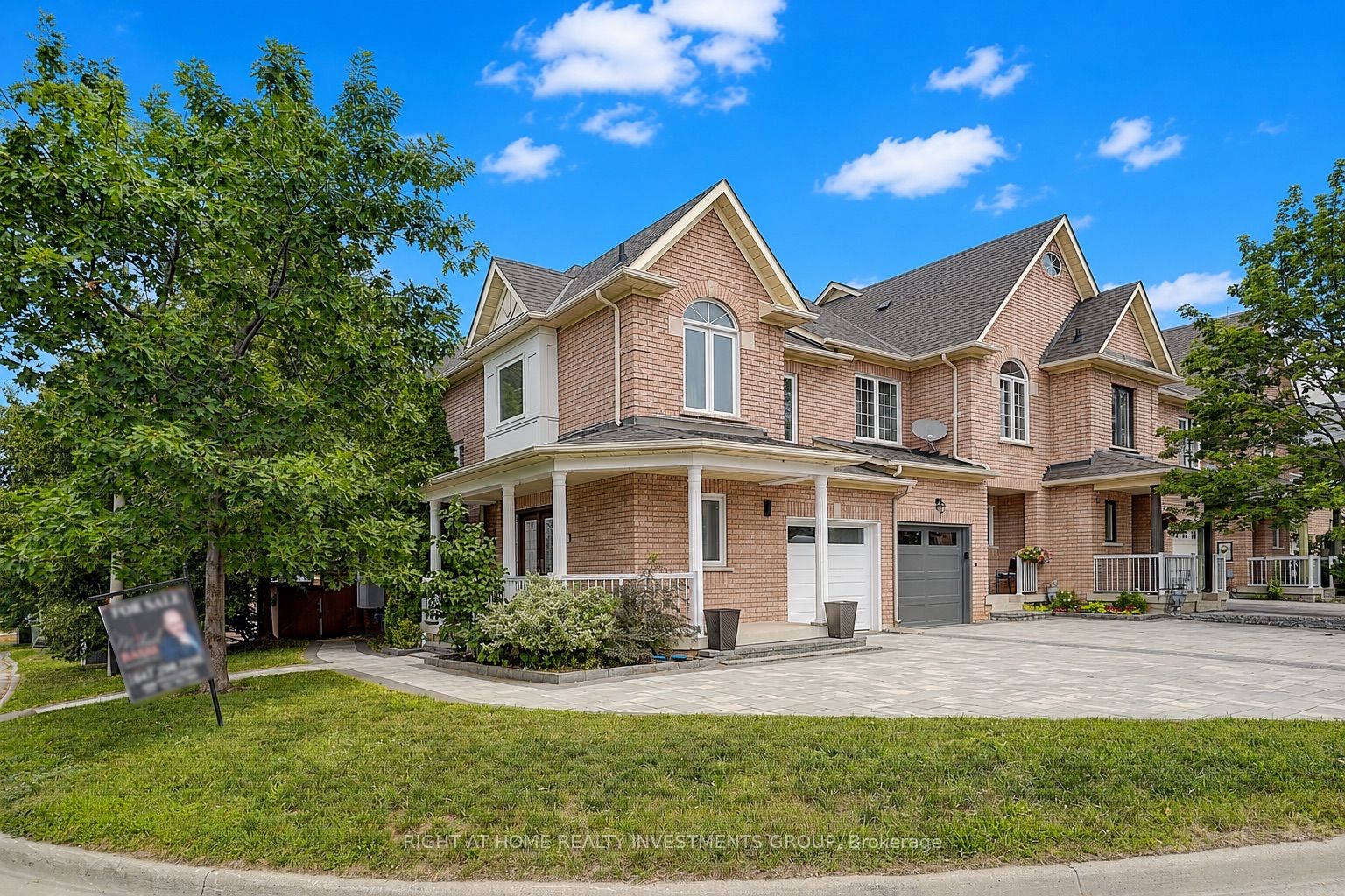 187 Vanguard Road, Vaughan, ON L4K 5G9 photo 2