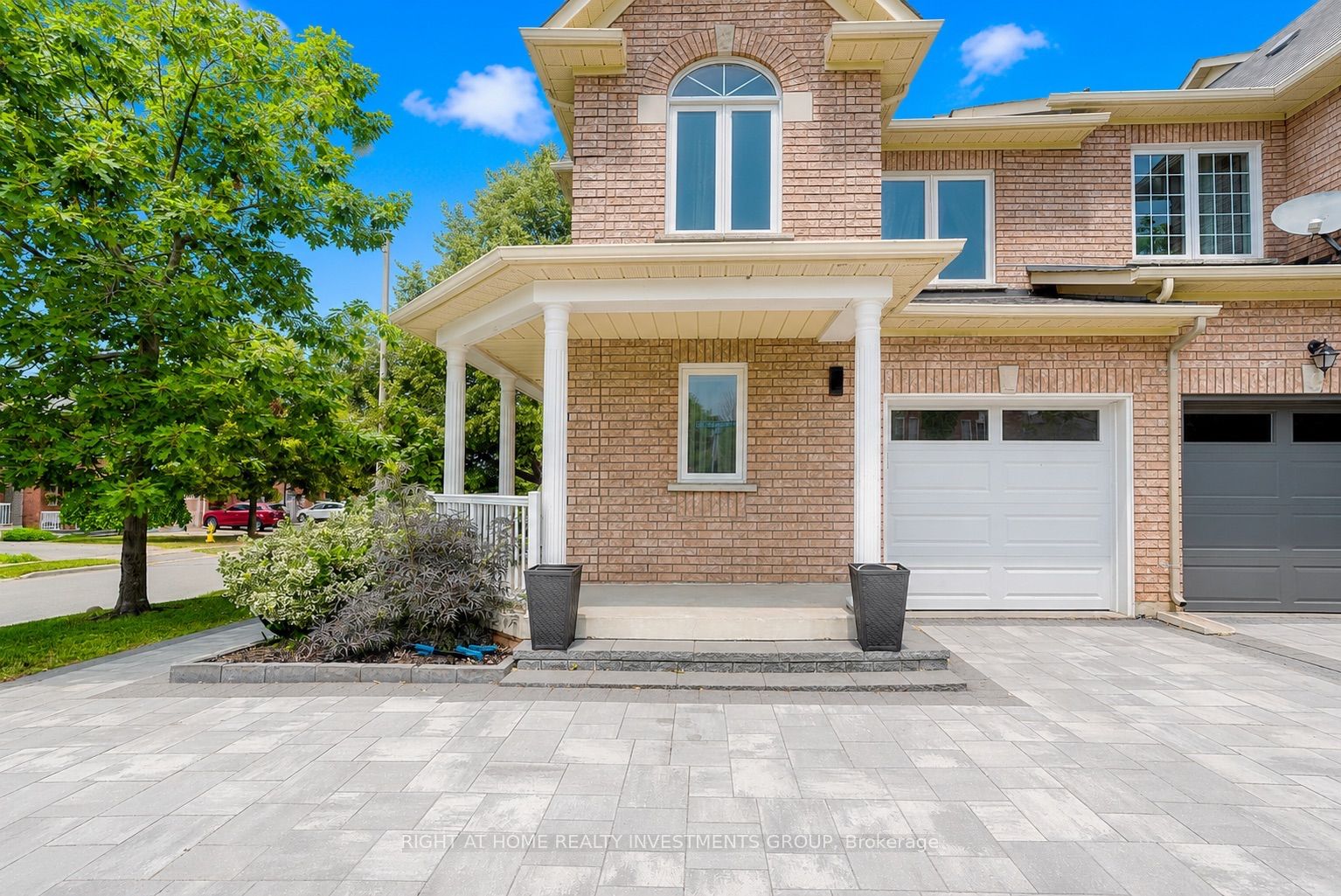 187 Vanguard Road, Vaughan, ON L4K 5G9 photo 3