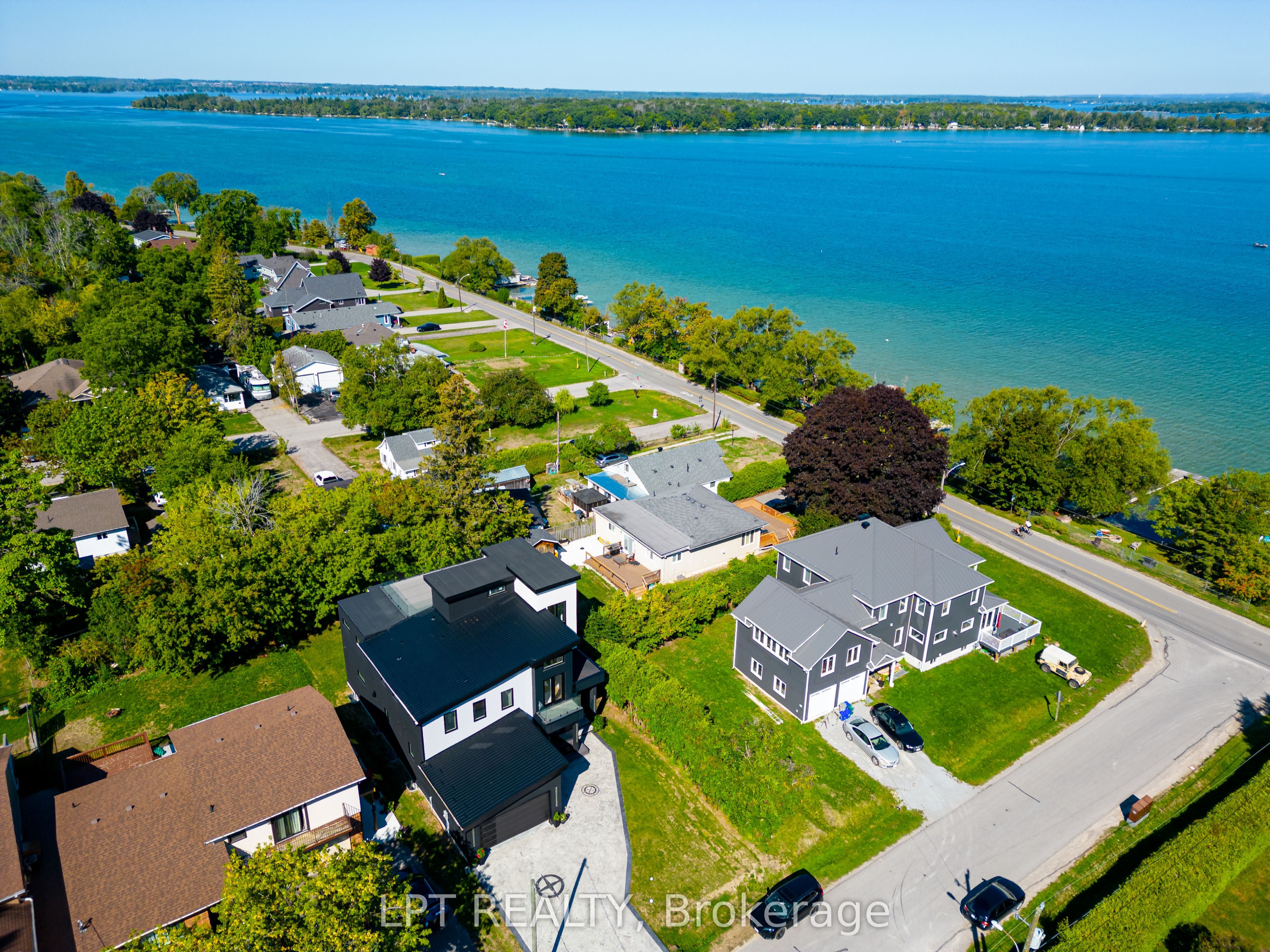 838 Elmwood Street, Georgina, ON L4P 3E9 photo 5
