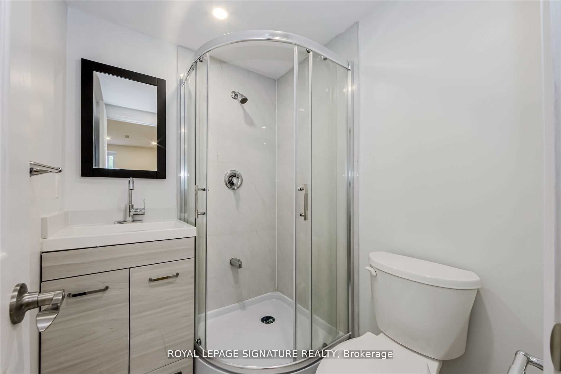 91 Tamarack Drive Bsmt, Markham, ON L3T 4W2 photo 4