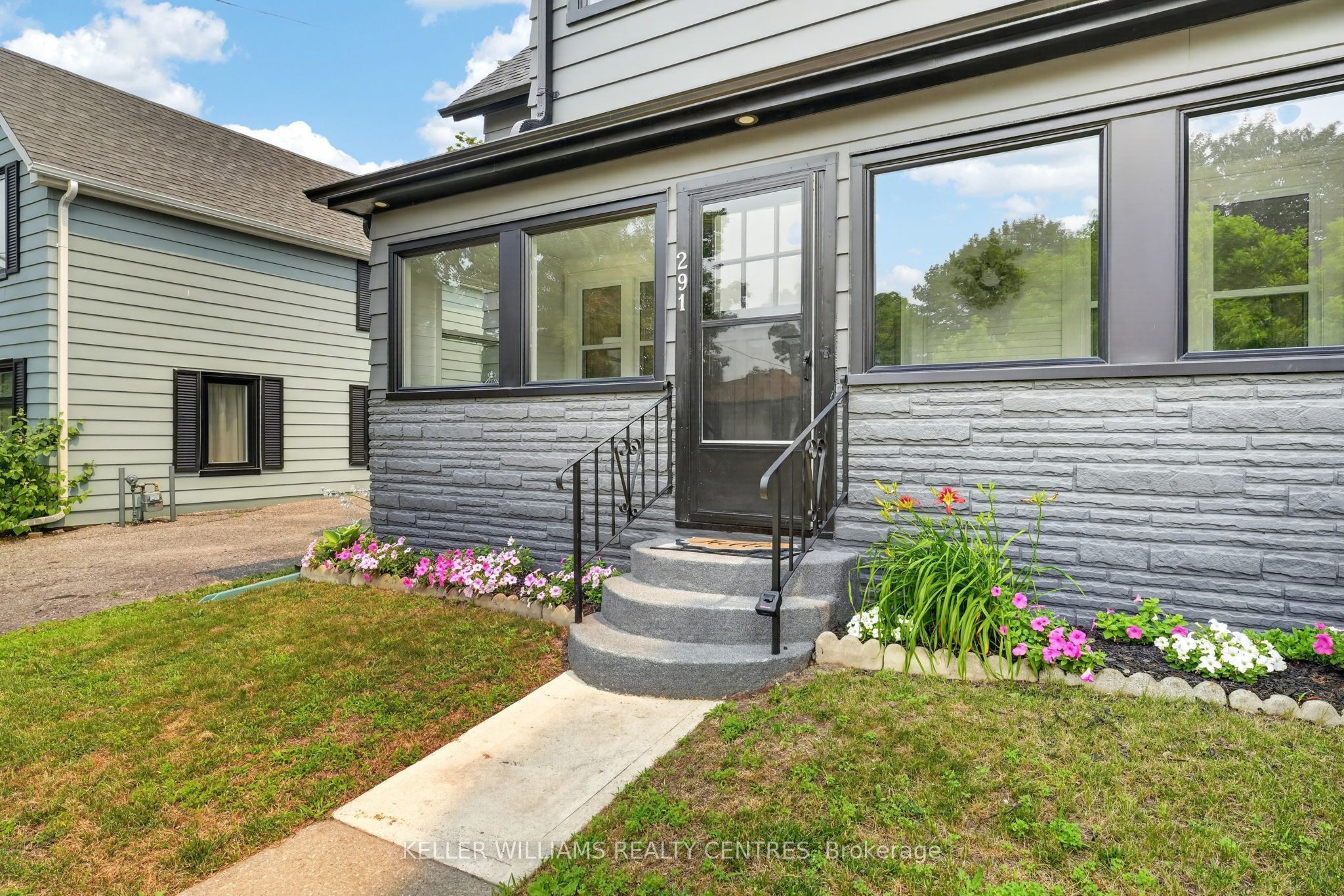 291 Ellen Street, Newmarket, ON L3Y 4C7 photo 3