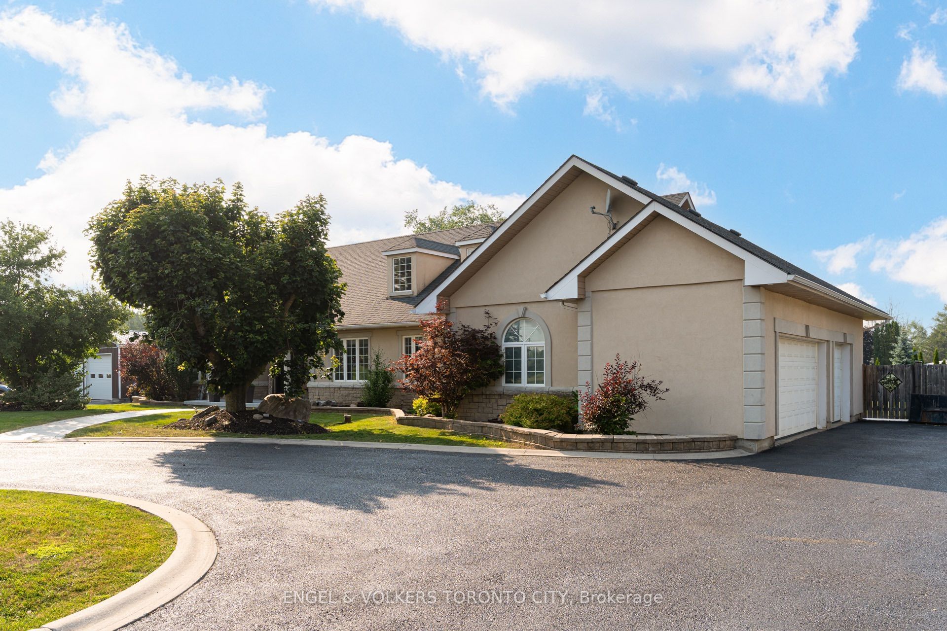 1288 Shore Acres Drive, Innisfil, ON L0L 1R0 photo 5