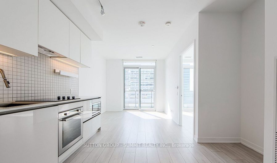 5 BUTTERMILL Avenue 803, Vaughan, ON L4K 0J5 photo 3