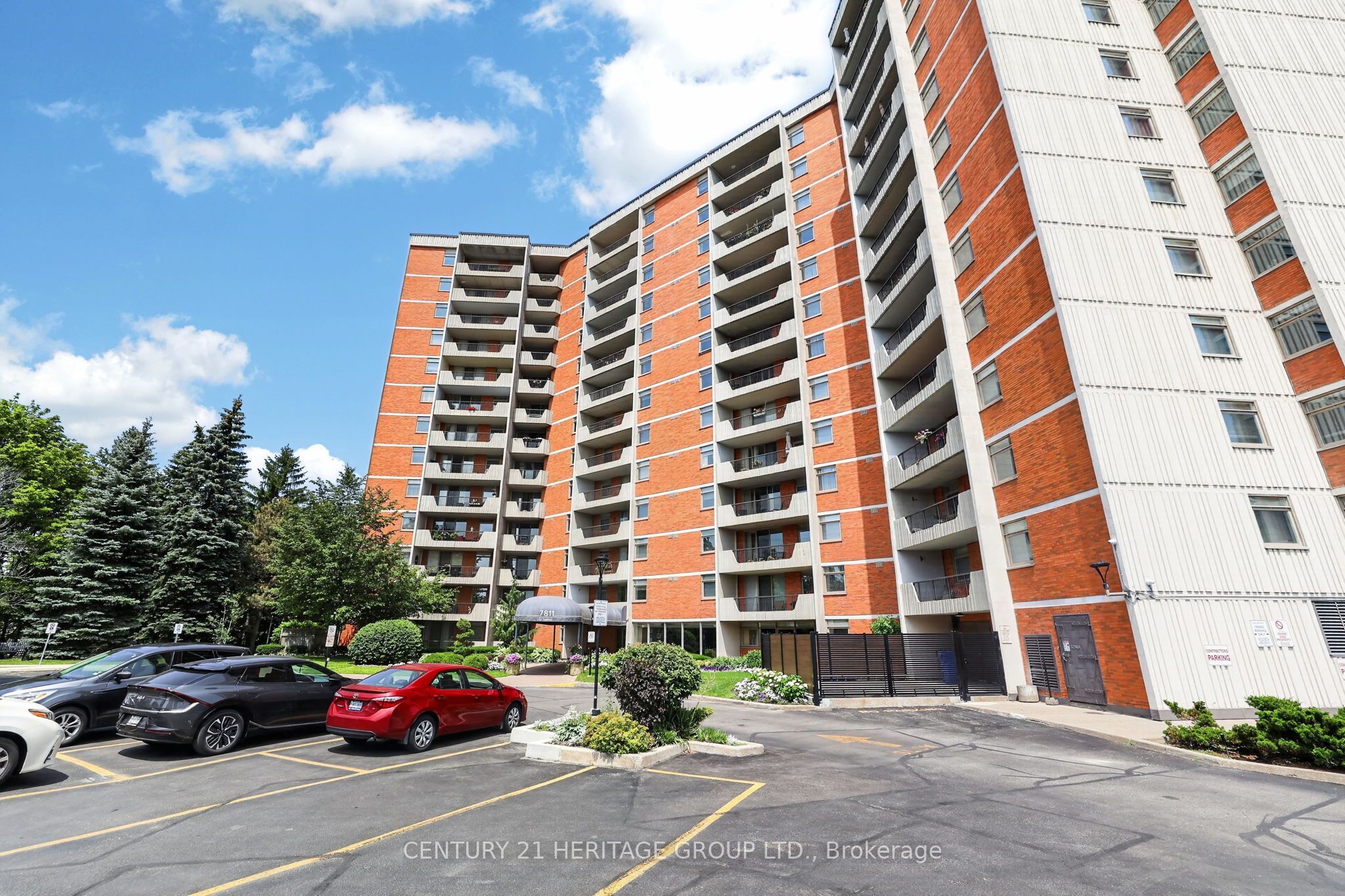 7811 Yonge Street 603, Markham, ON L3T 4S3 photo 3