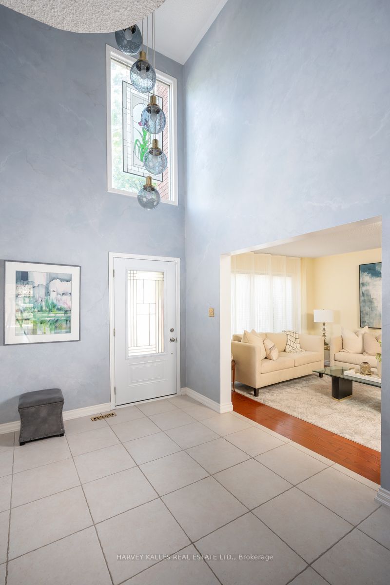 17 Peterborough Avenue, Markham, ON L3T 7B7 photo 4