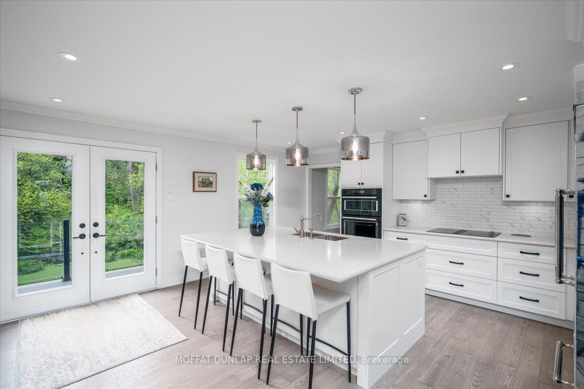 15 Laskay Lane, King, ON L7B 1K4 photo 5