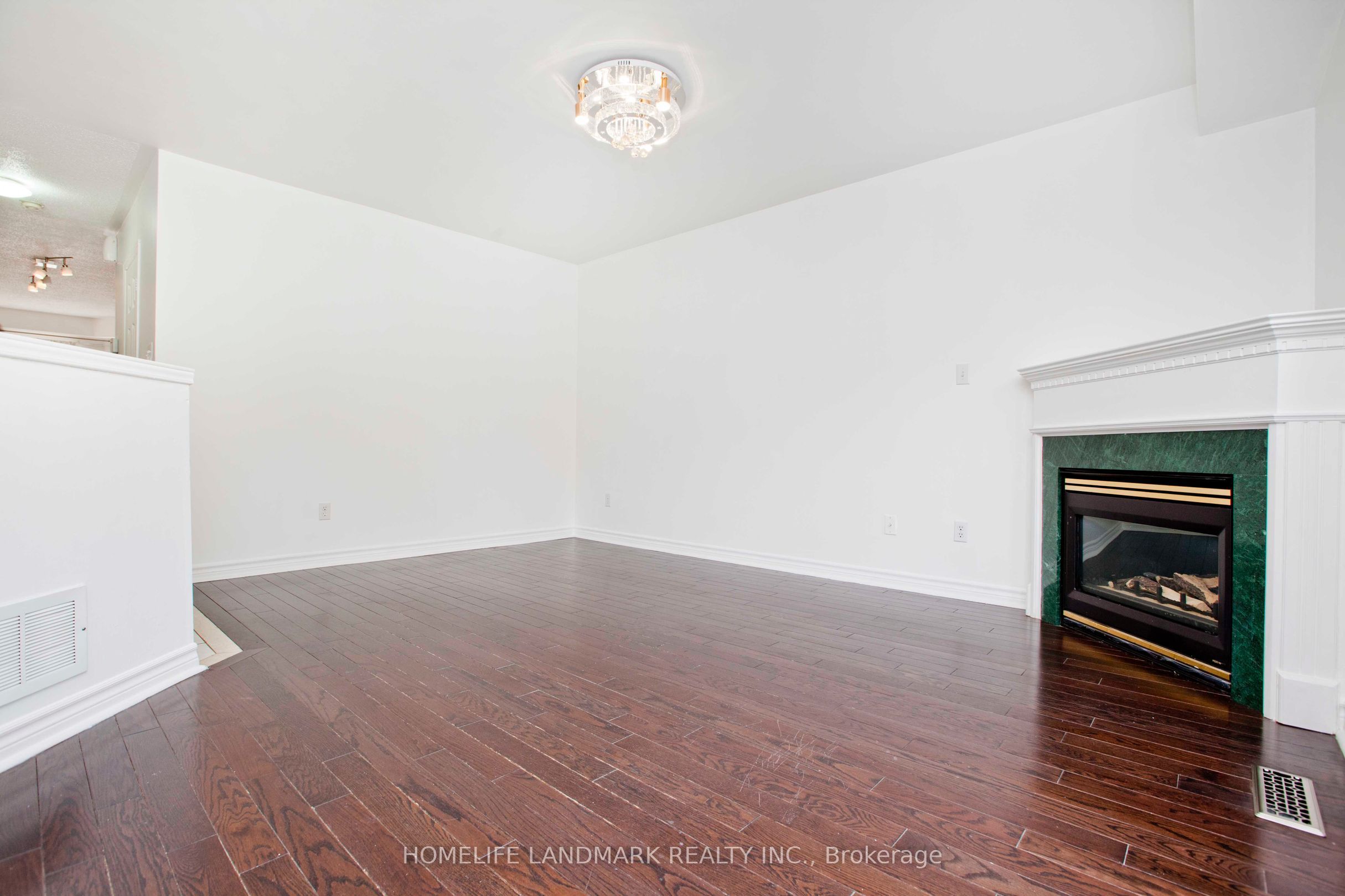 47 Waterton Crescent, Richmond Hill, ON L4B 4L2 photo 5