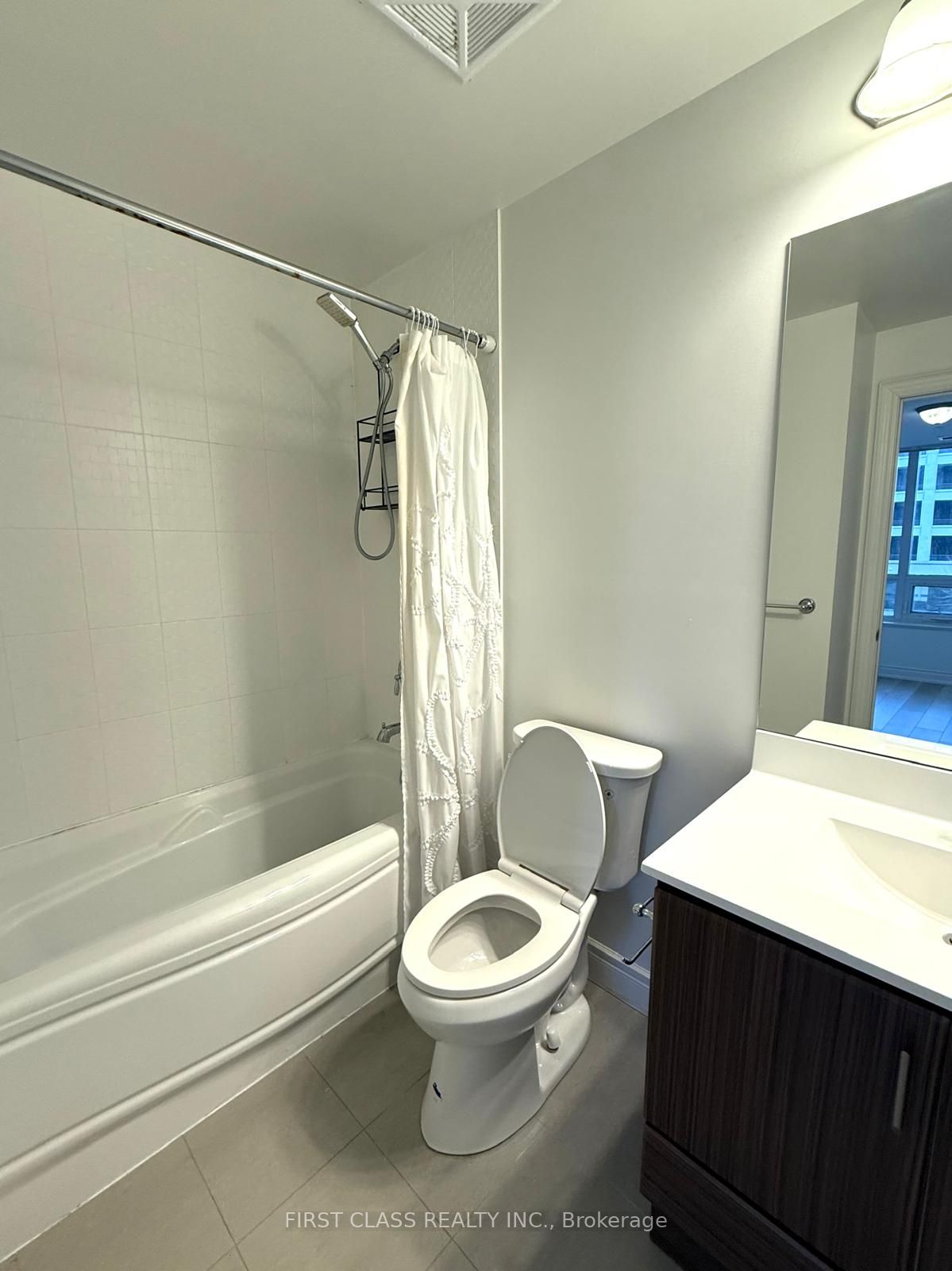 38 Cedarland Drive 315, Markham, ON L6G 1C7 photo 4