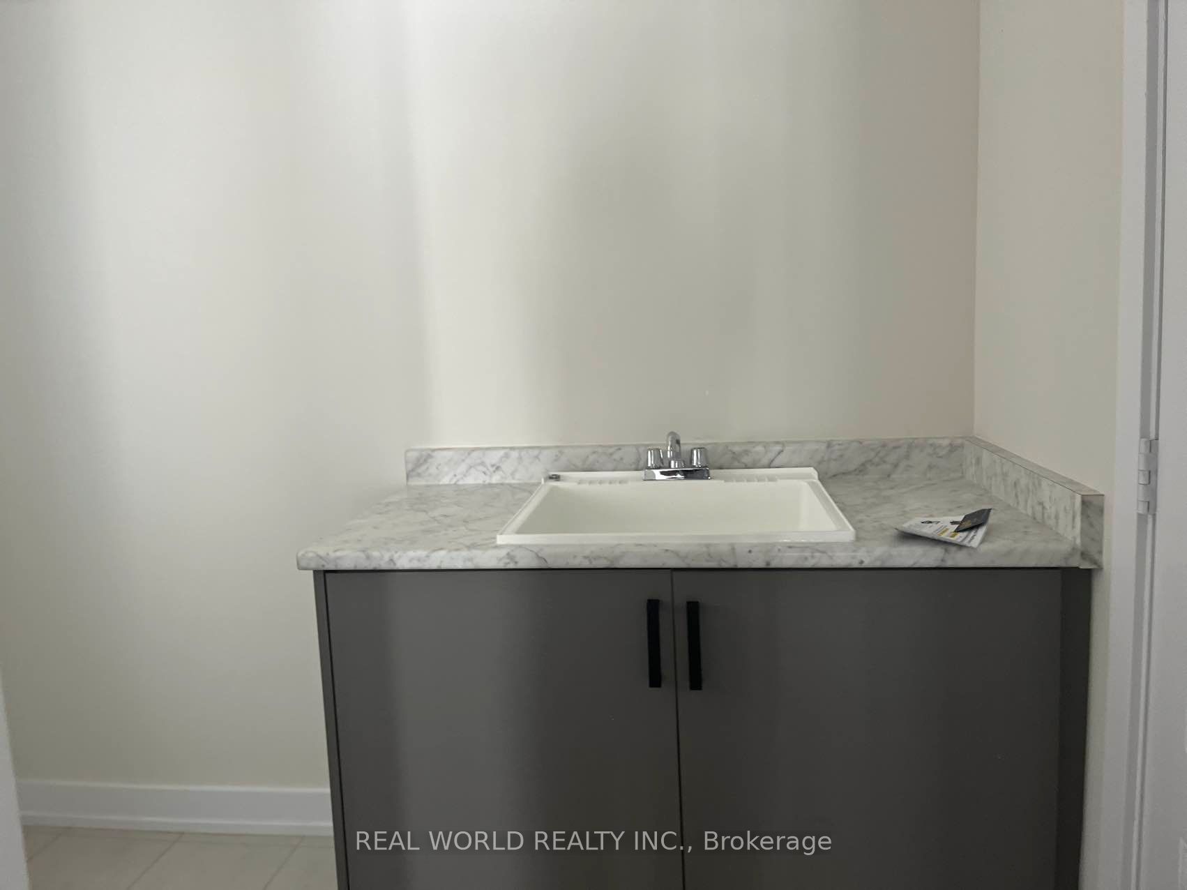 48 Credit Lane, Richmond Hill, ON L4E 1G9 photo 4