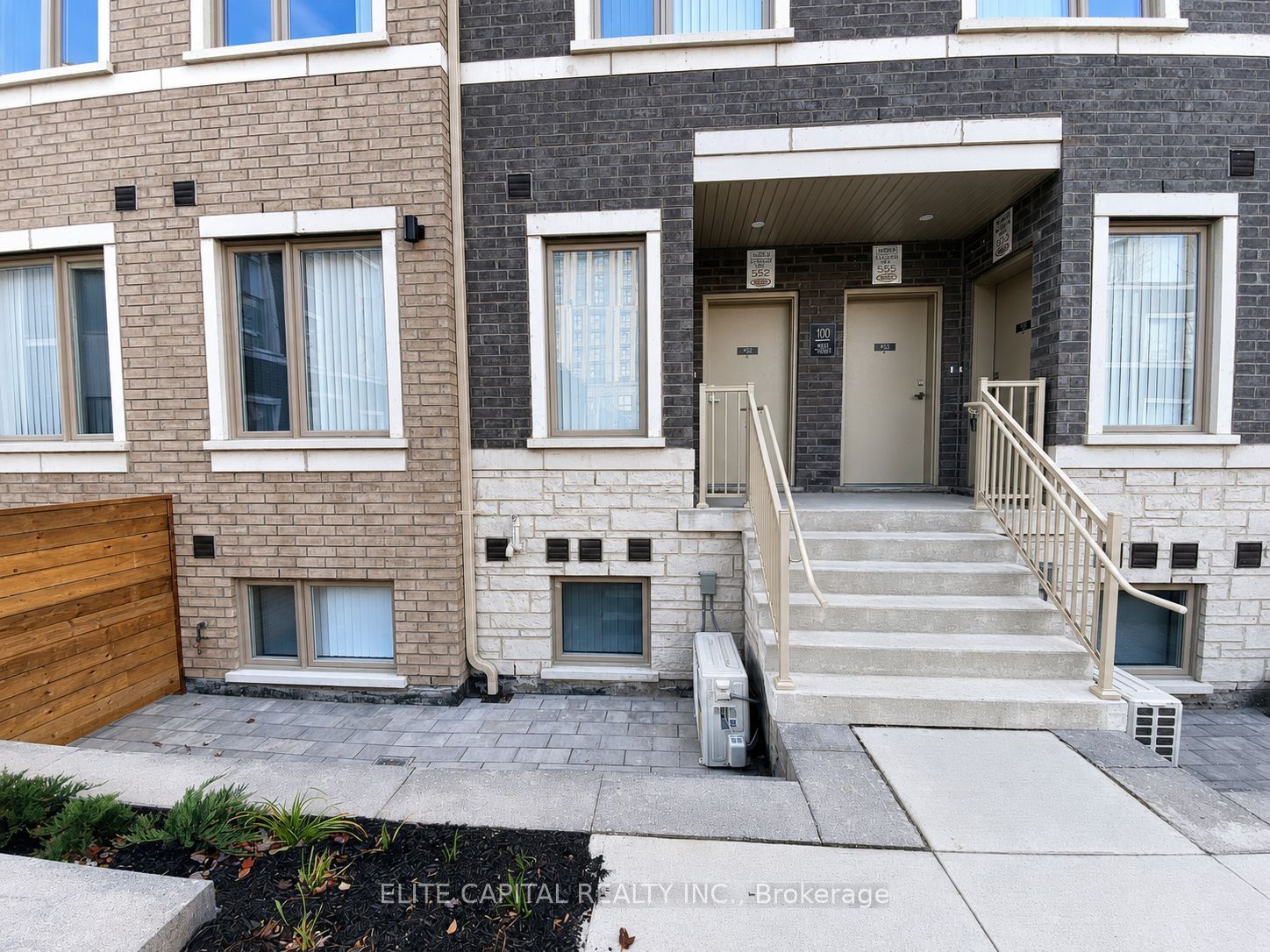 100 Honeycrisp Crescent TH 351, Vaughan, ON L4K 0N7