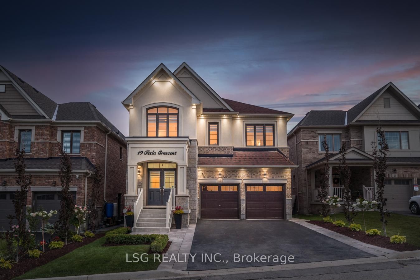19 Tesla Crescent, East Gwillimbury, ON L9N 1G5