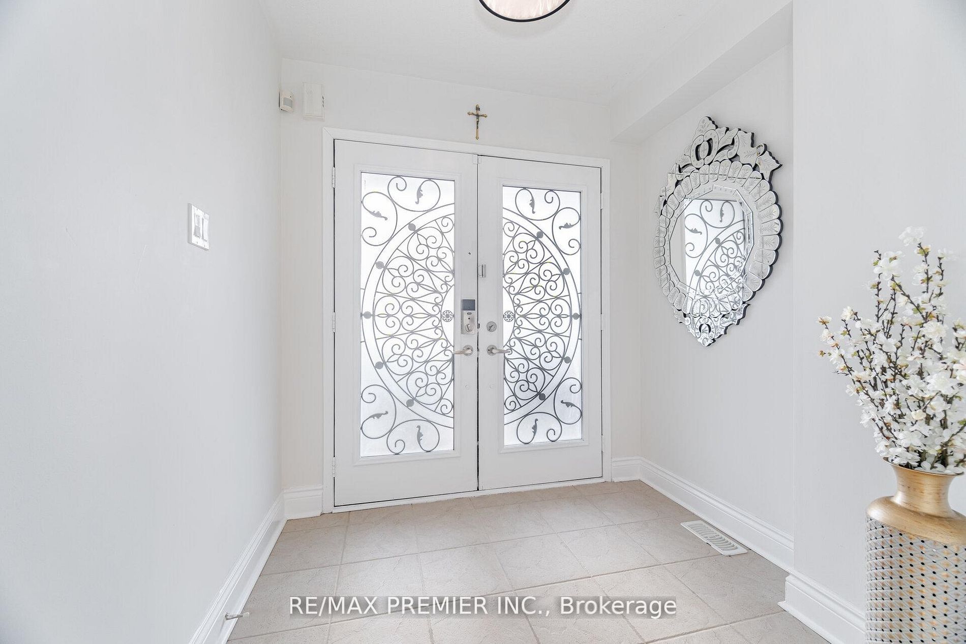 117 Professor Day Drive, Bradford West Gwillimbury, ON L3Z 3C1 photo 5