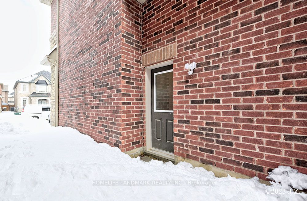 17 Elderslie Crescent, Vaughan, ON L0J 1C0 photo 2