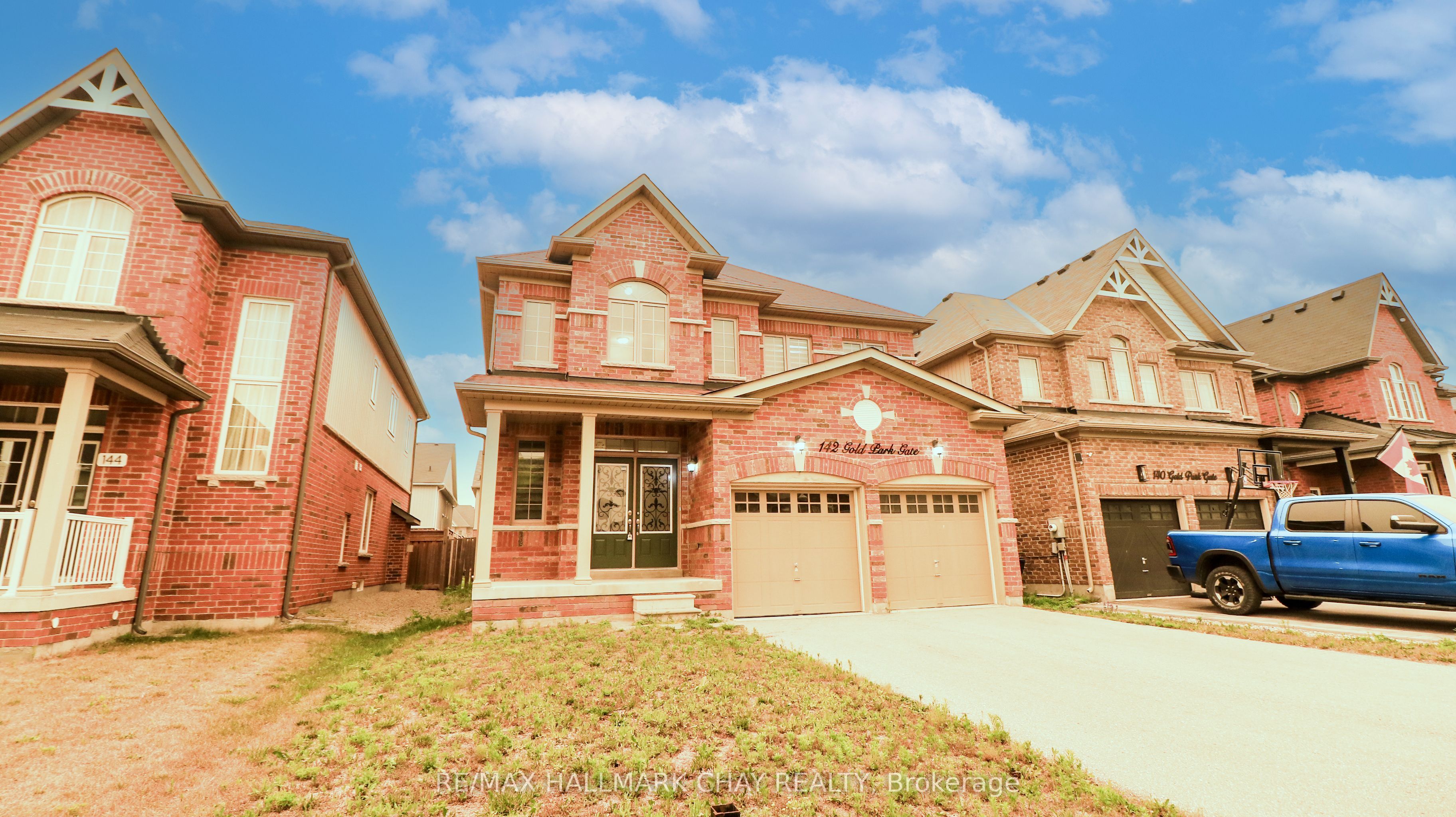 142 Gold Park Gate, Essa, ON L3W 0B4