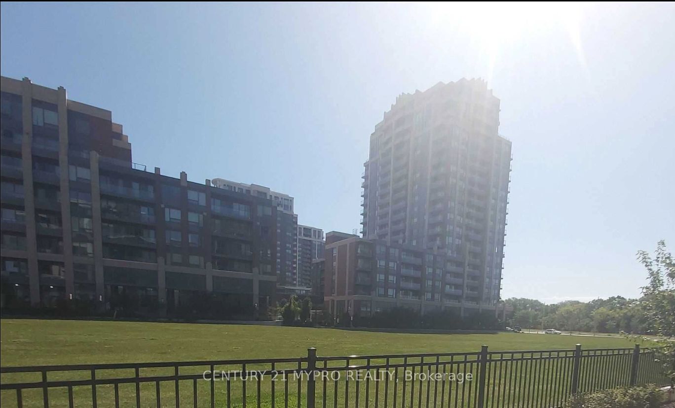 25 Water Walk Drive 725, Markham, ON L3P 0G3 photo 3