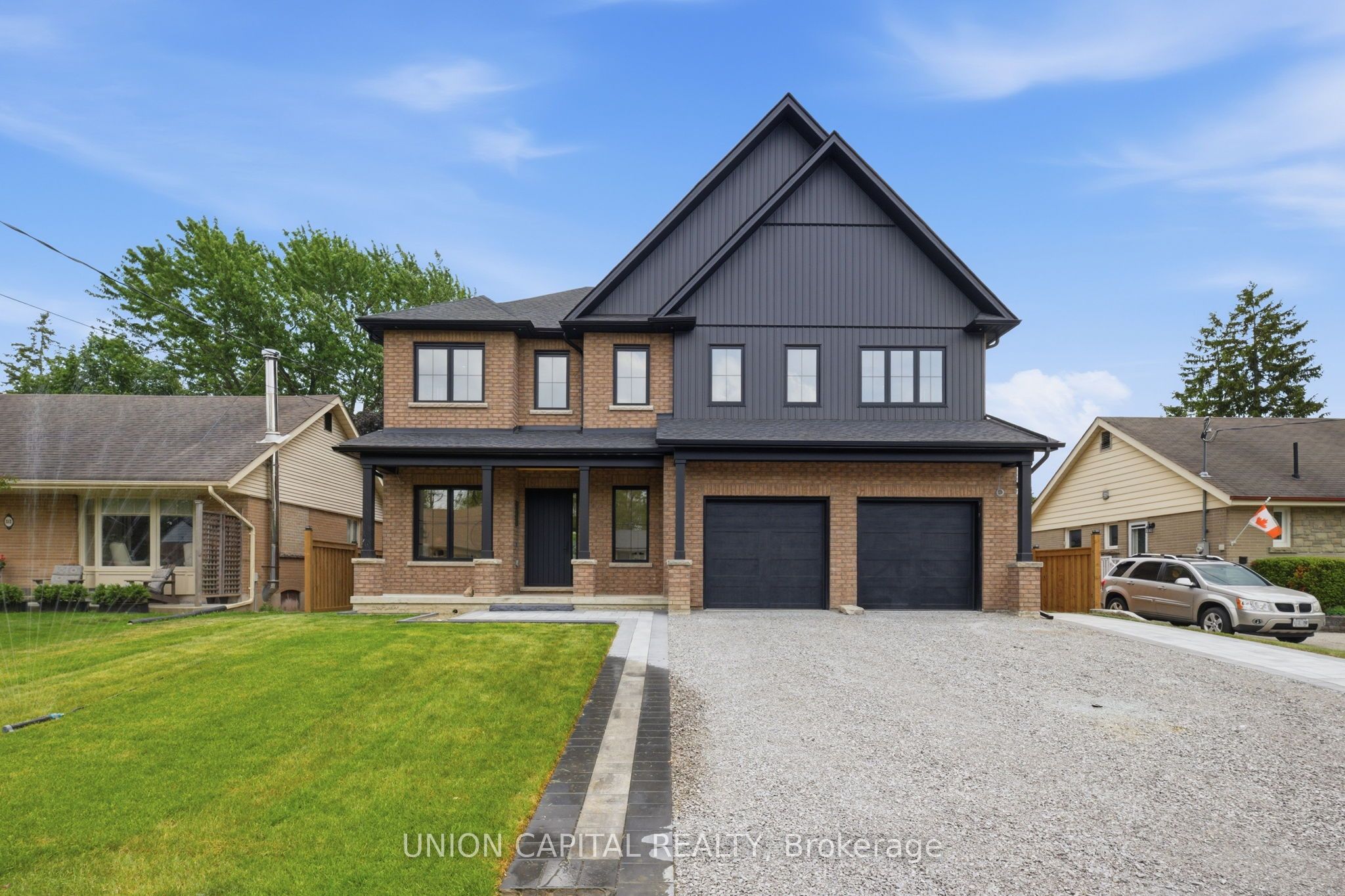 106 Hawthorn Avenue, Whitchurch-Stouffville, ON L4A 4S9 photo 2