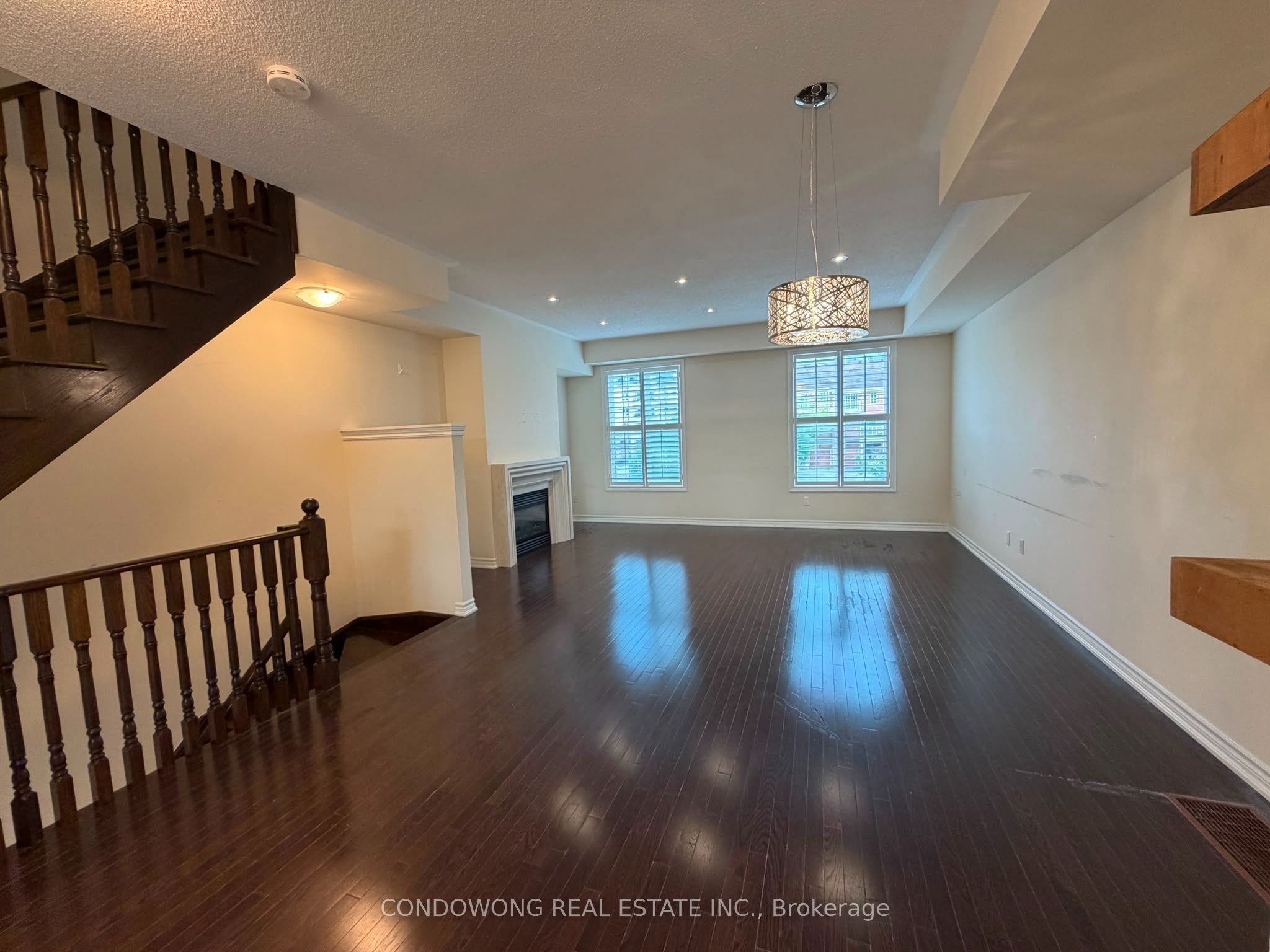 5 Vandaam Lane, Markham, ON L6C 0P1