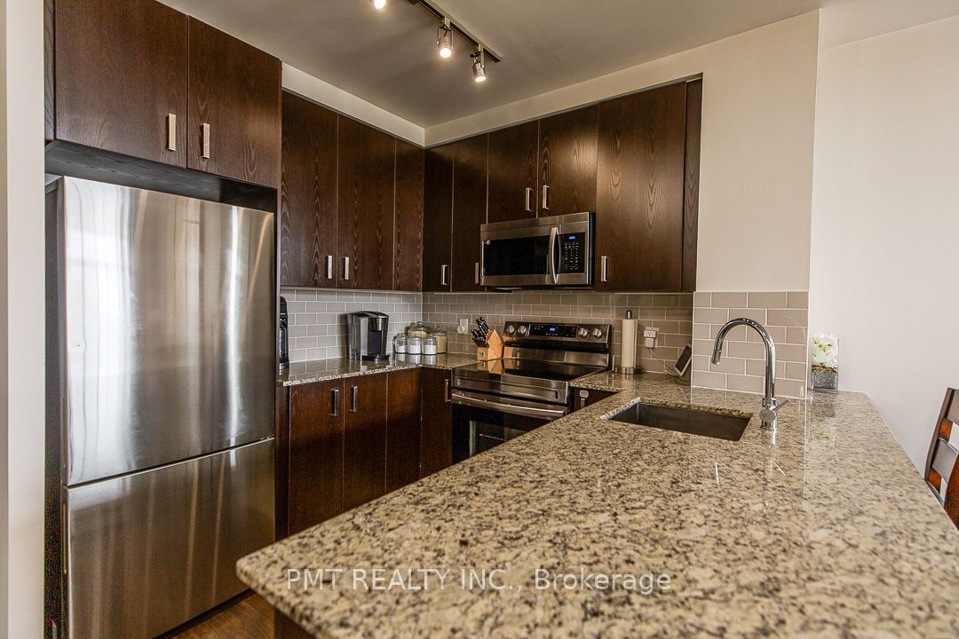 11611 Yonge Street 516, Richmond Hill, ON L4E 1G2 photo 4