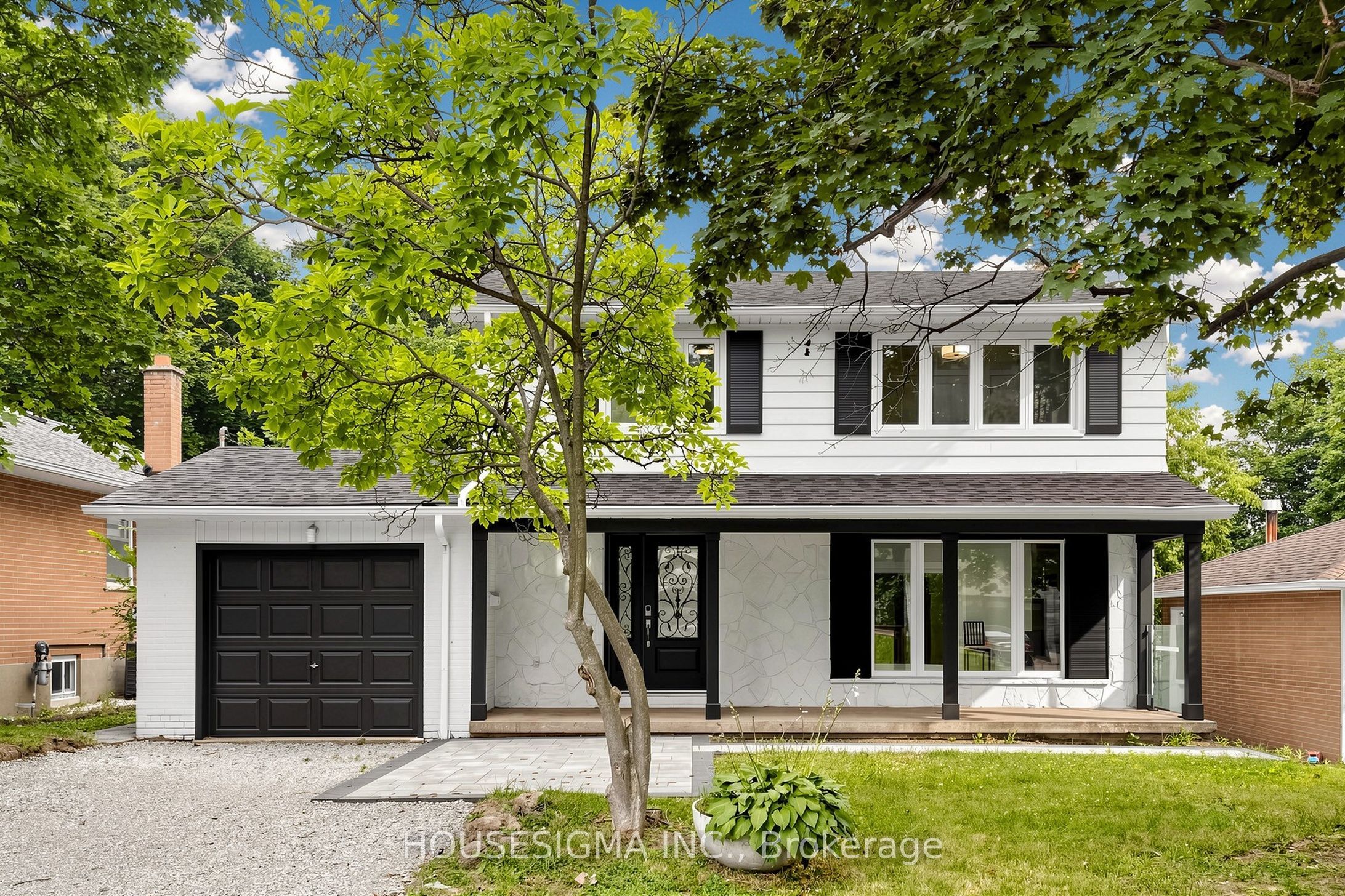 126 Woodward Avenue, Markham, ON L3T 1E9
