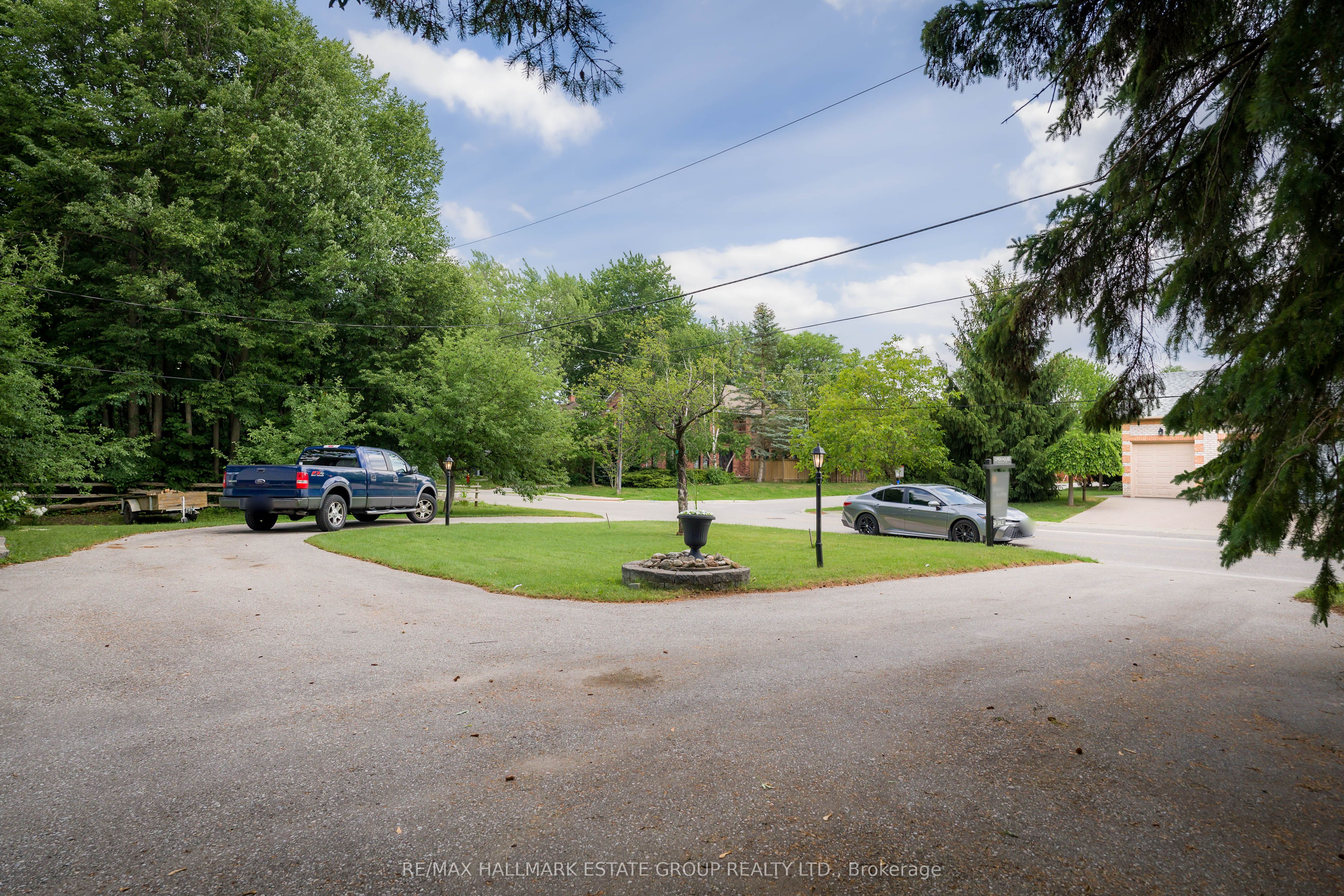 88 Lakeland Crescent, Richmond Hill, ON L4E 2Z9 photo 3