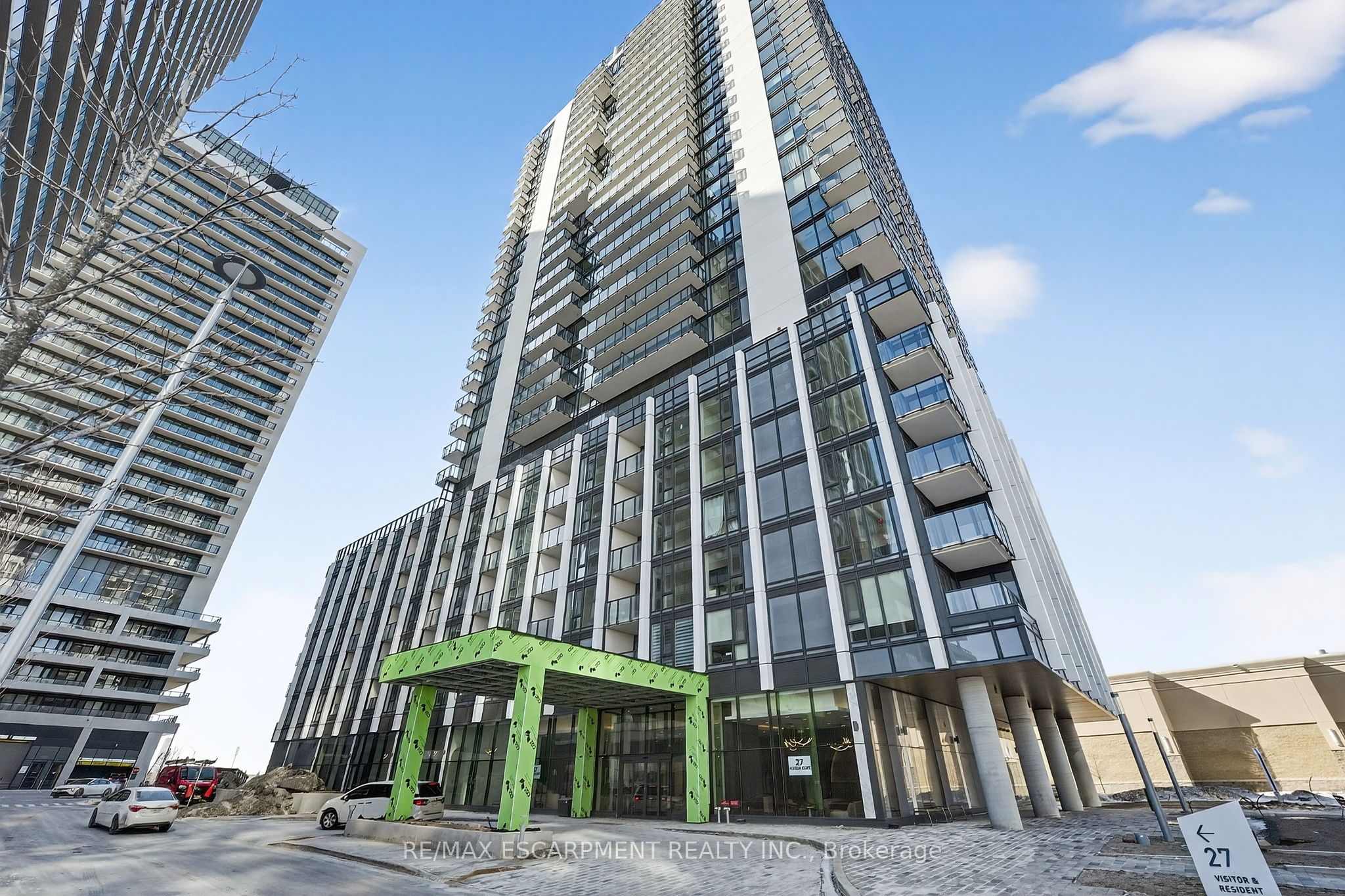 27 Korda Gate 2408, Vaughan, ON L4K 2M9